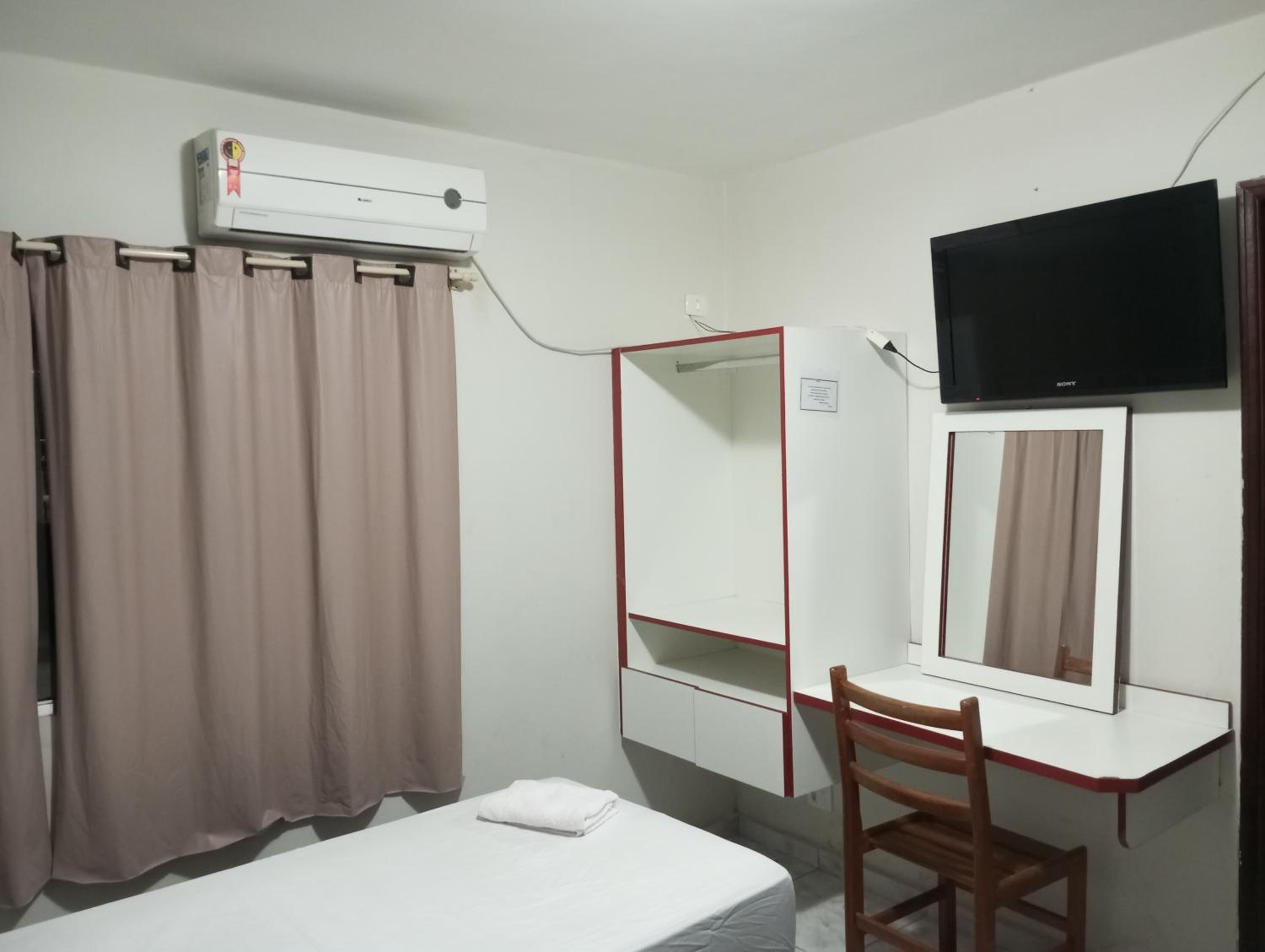 Single Room photo 2