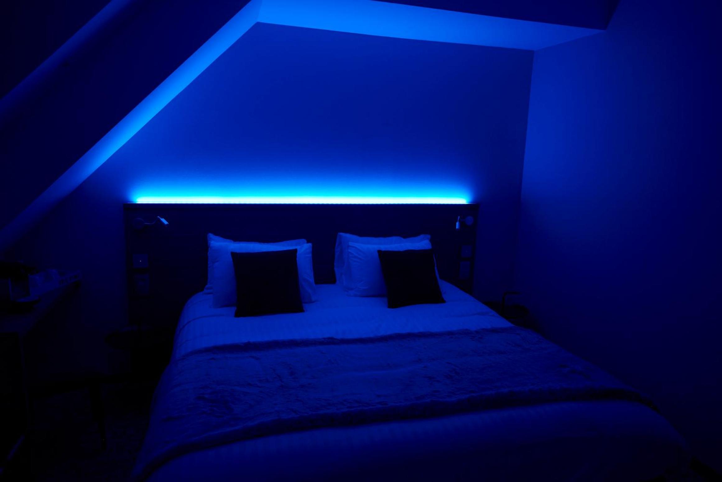 Double or Twin Room - Photo 11