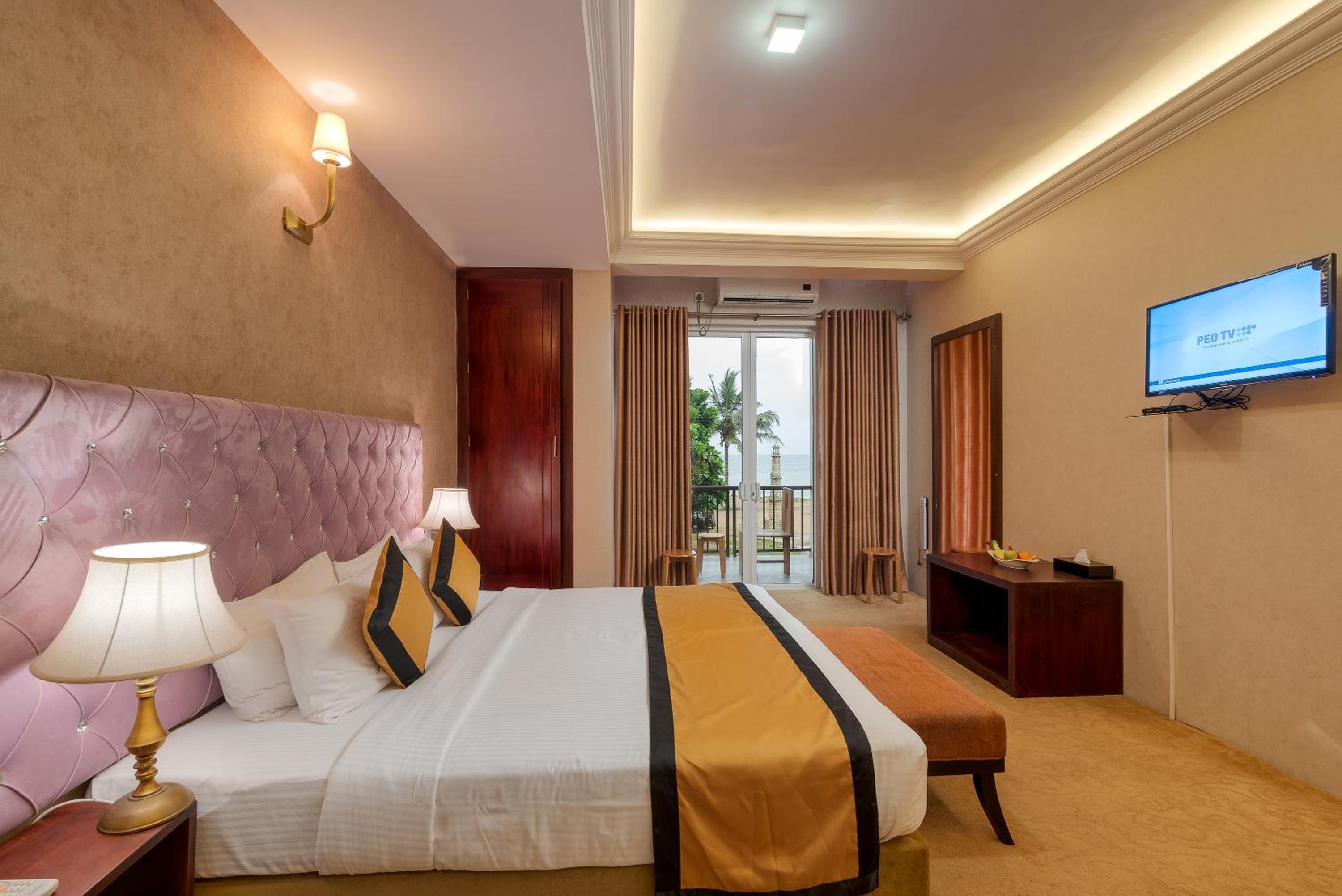 Deluxe Double Room With Balcony And Sea View photo 3