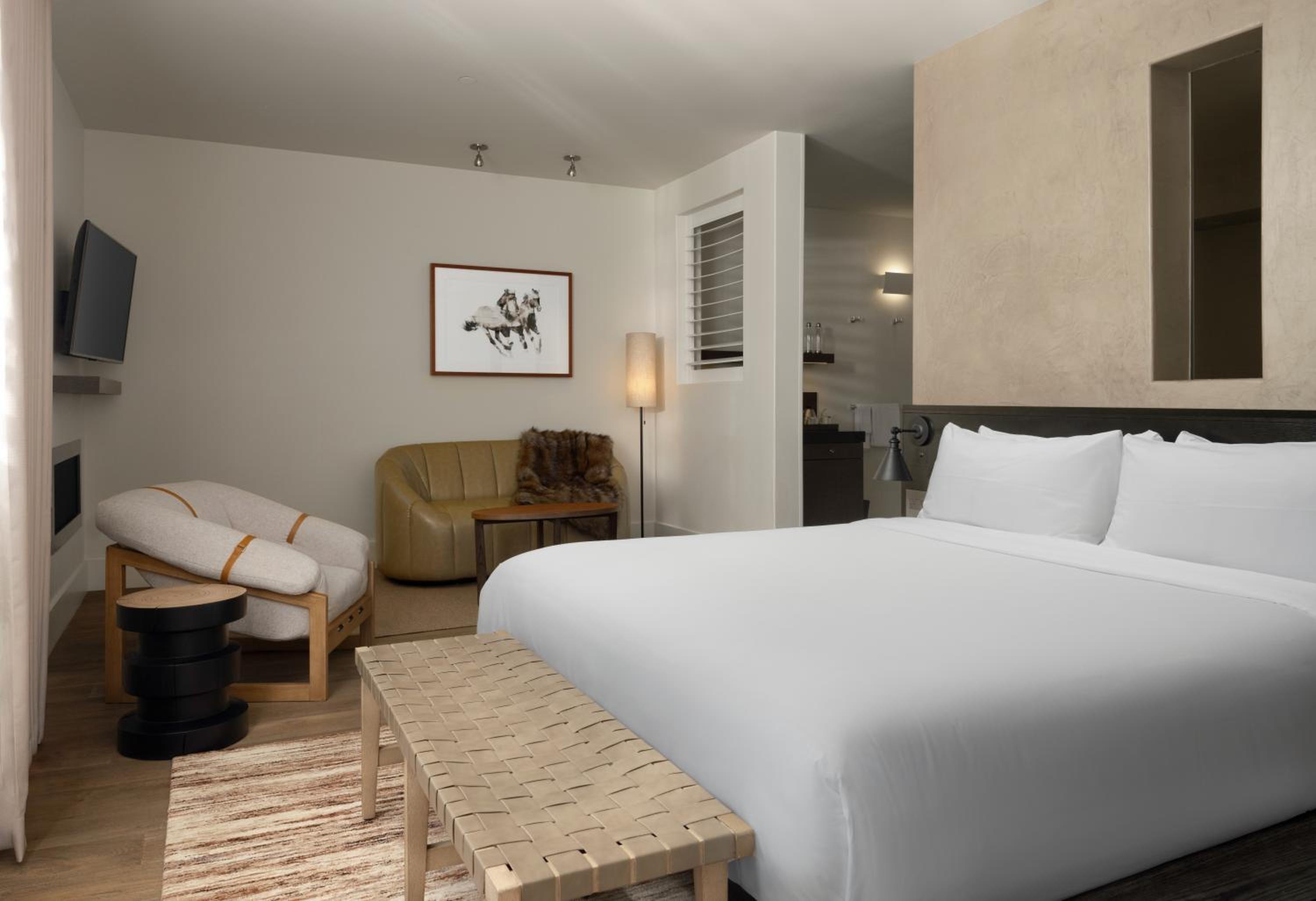 King Room with Garden View and Balcony - Photo 4