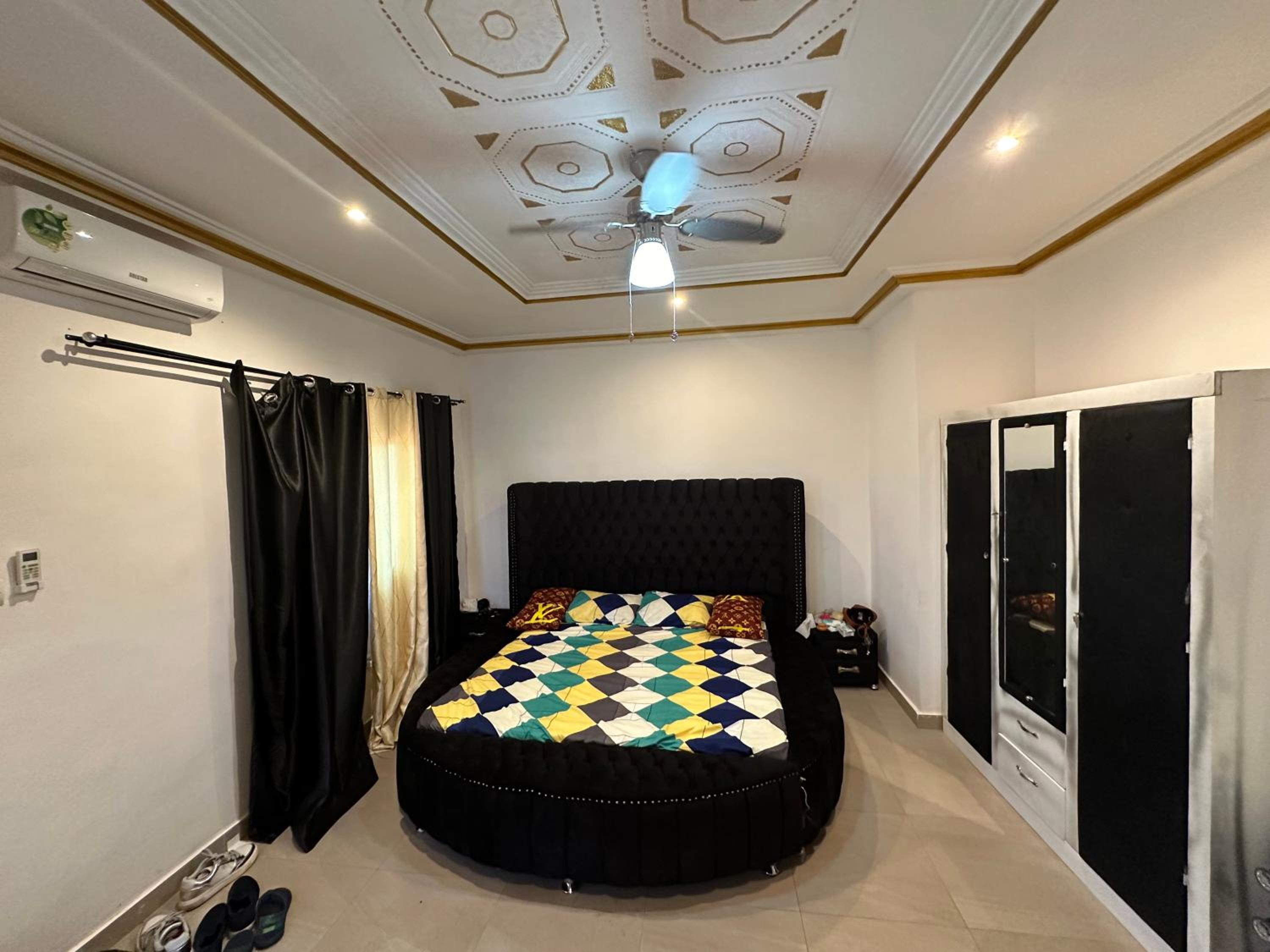 Villa photo 1