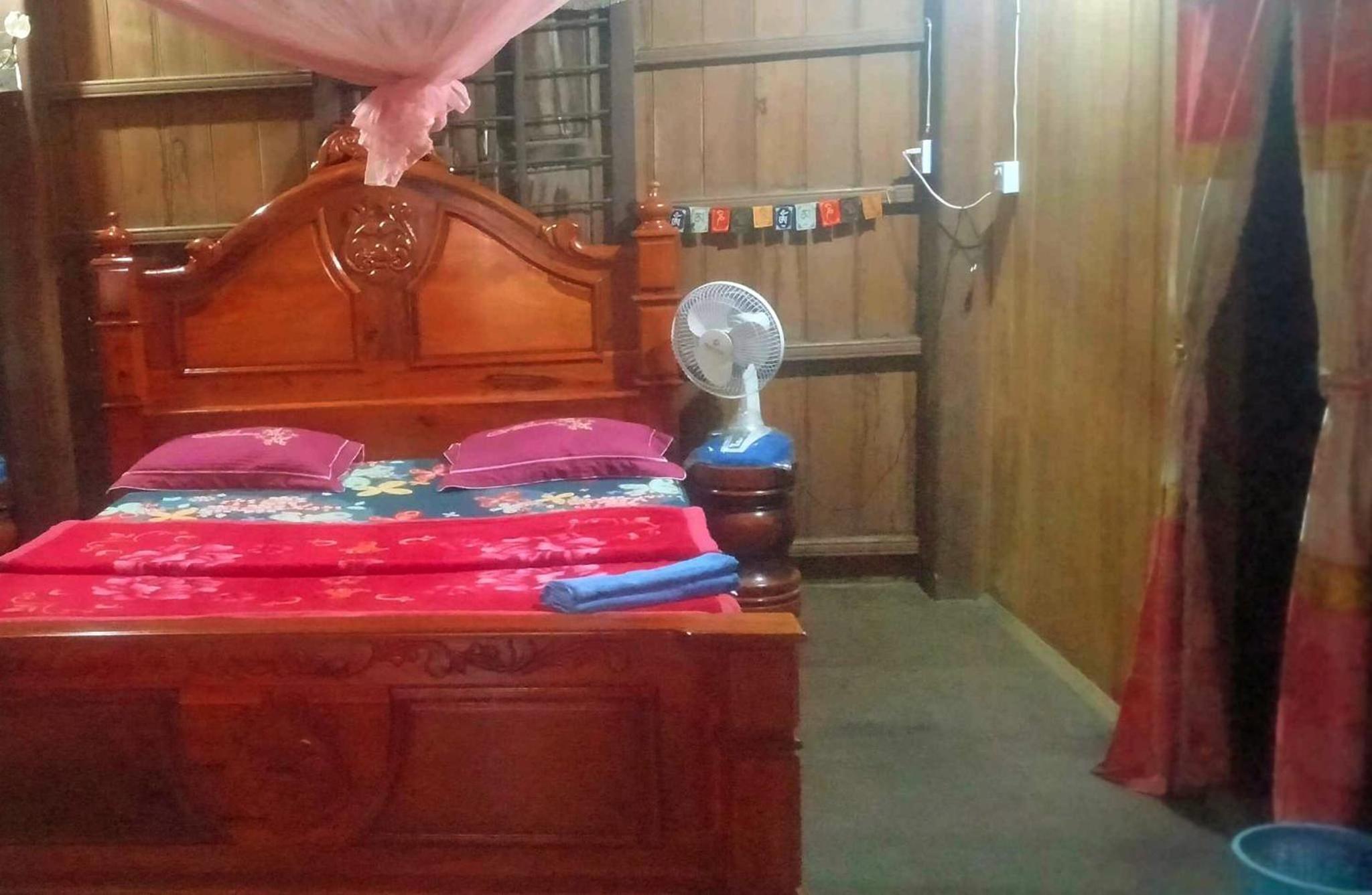 Budget Double Room photo 2