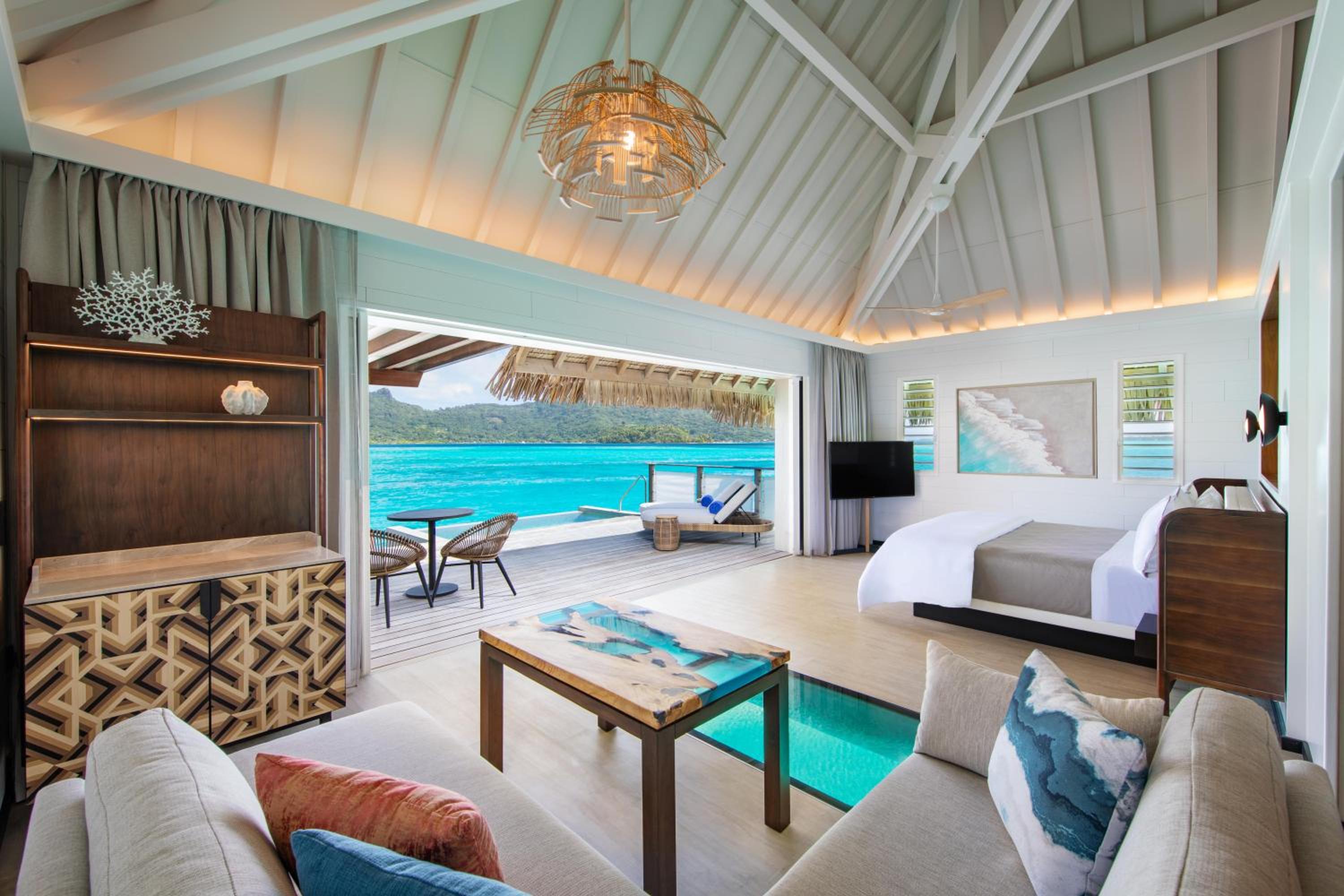 Overwater Suite, Lagoon View with Plunge Pool