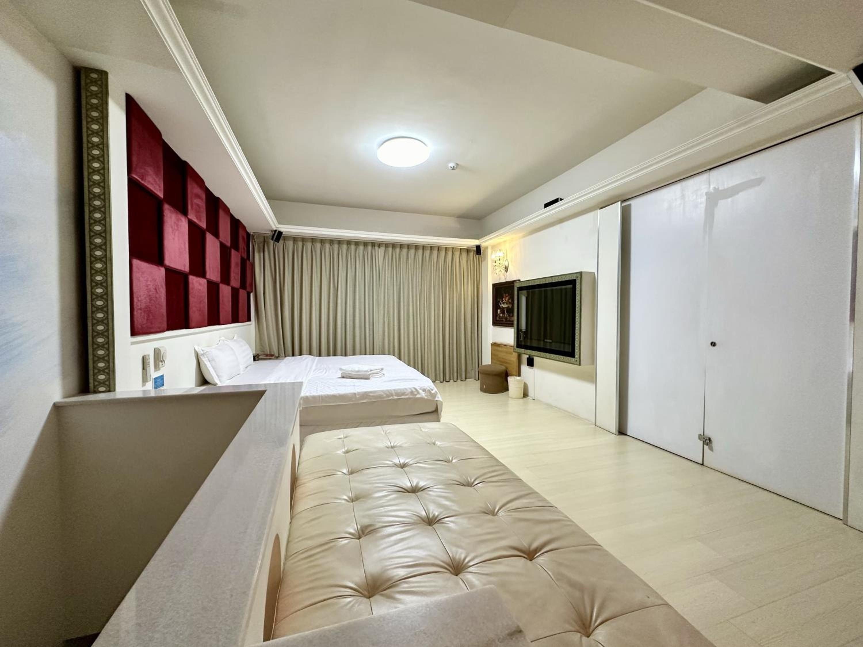 Superior King Room photo 3