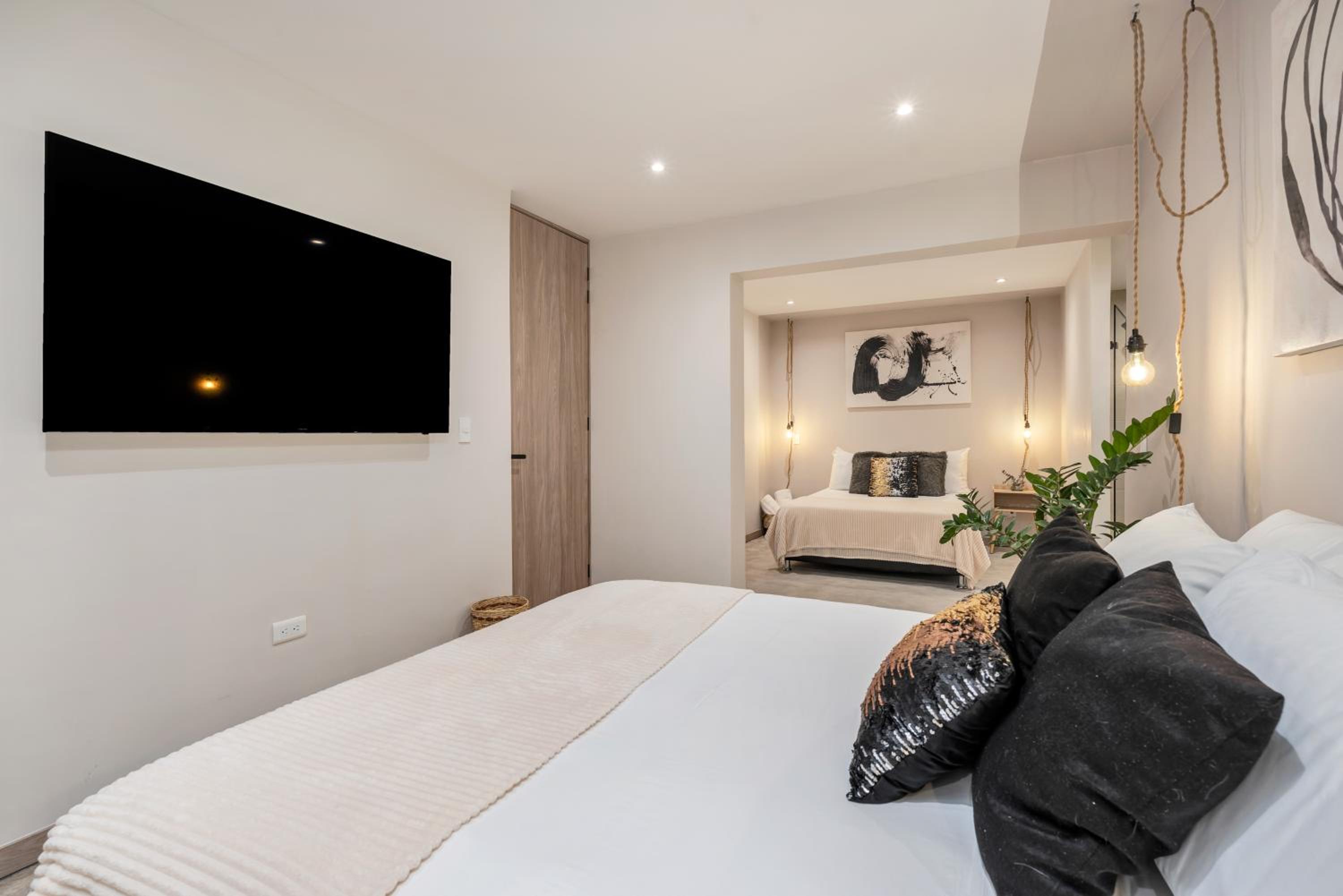 Deluxe Family Room