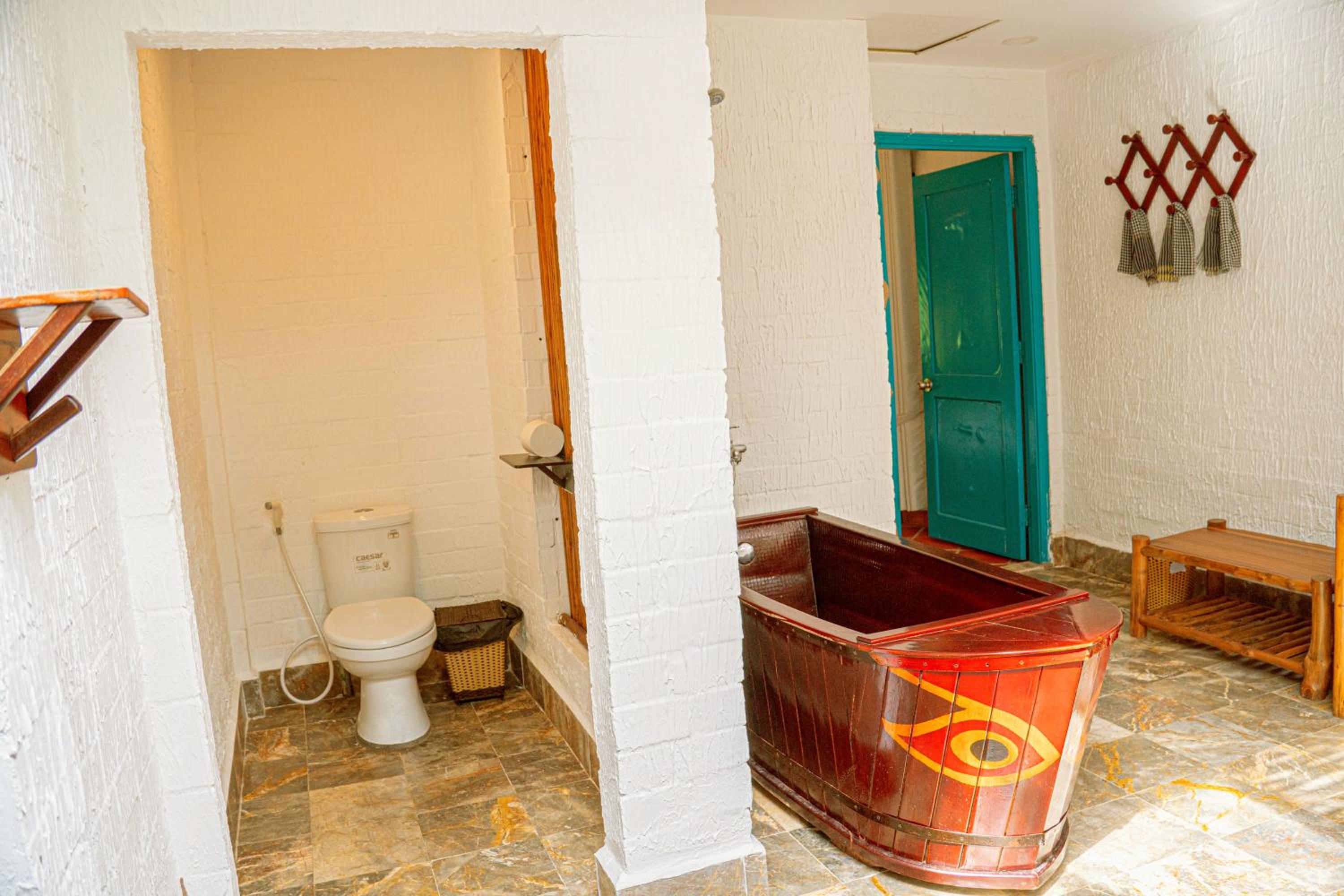 Mekong Suite with Private Outdoor Jacuzzi photo 2