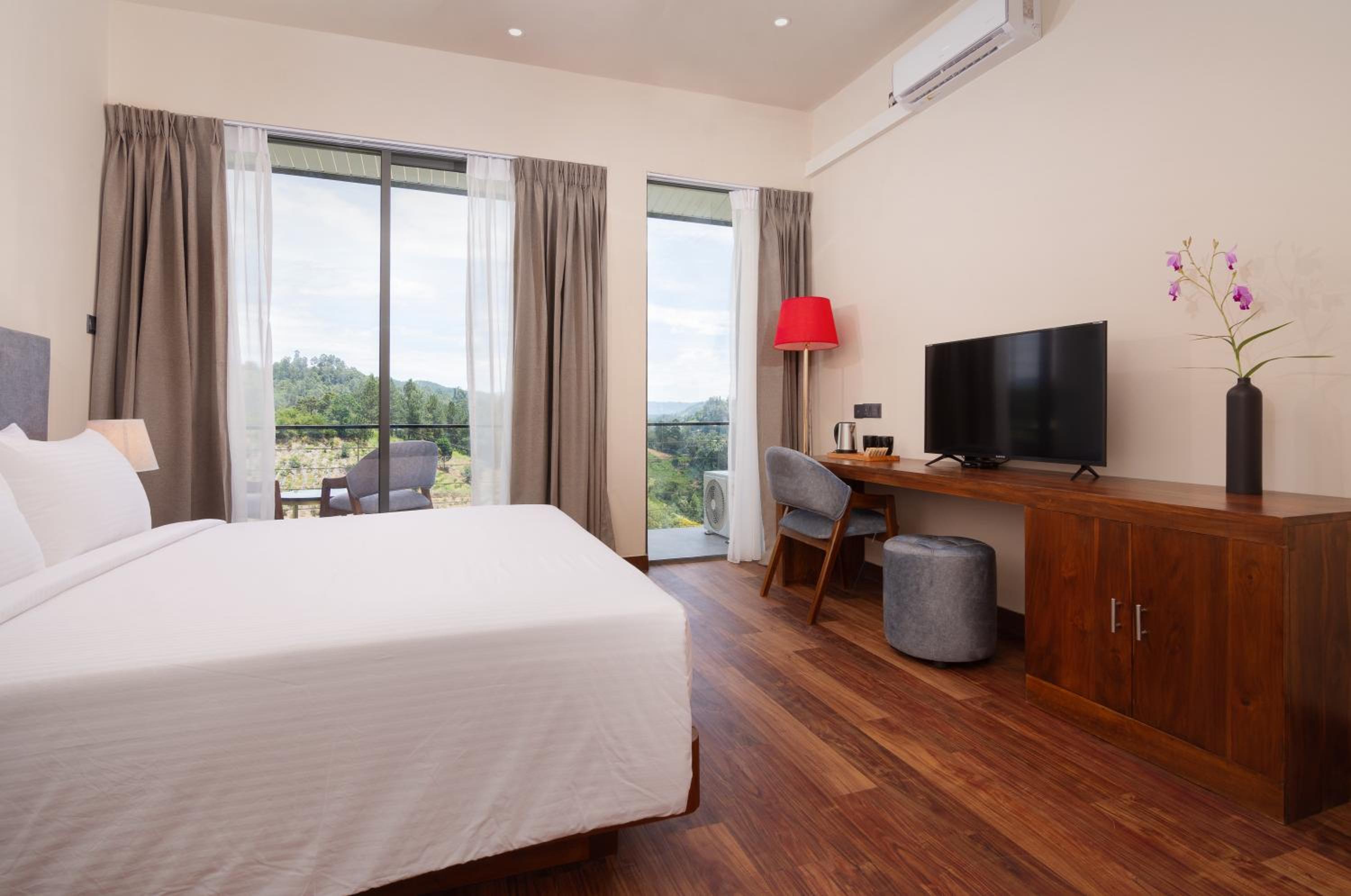 King Room with Spa Bath - Photo 1