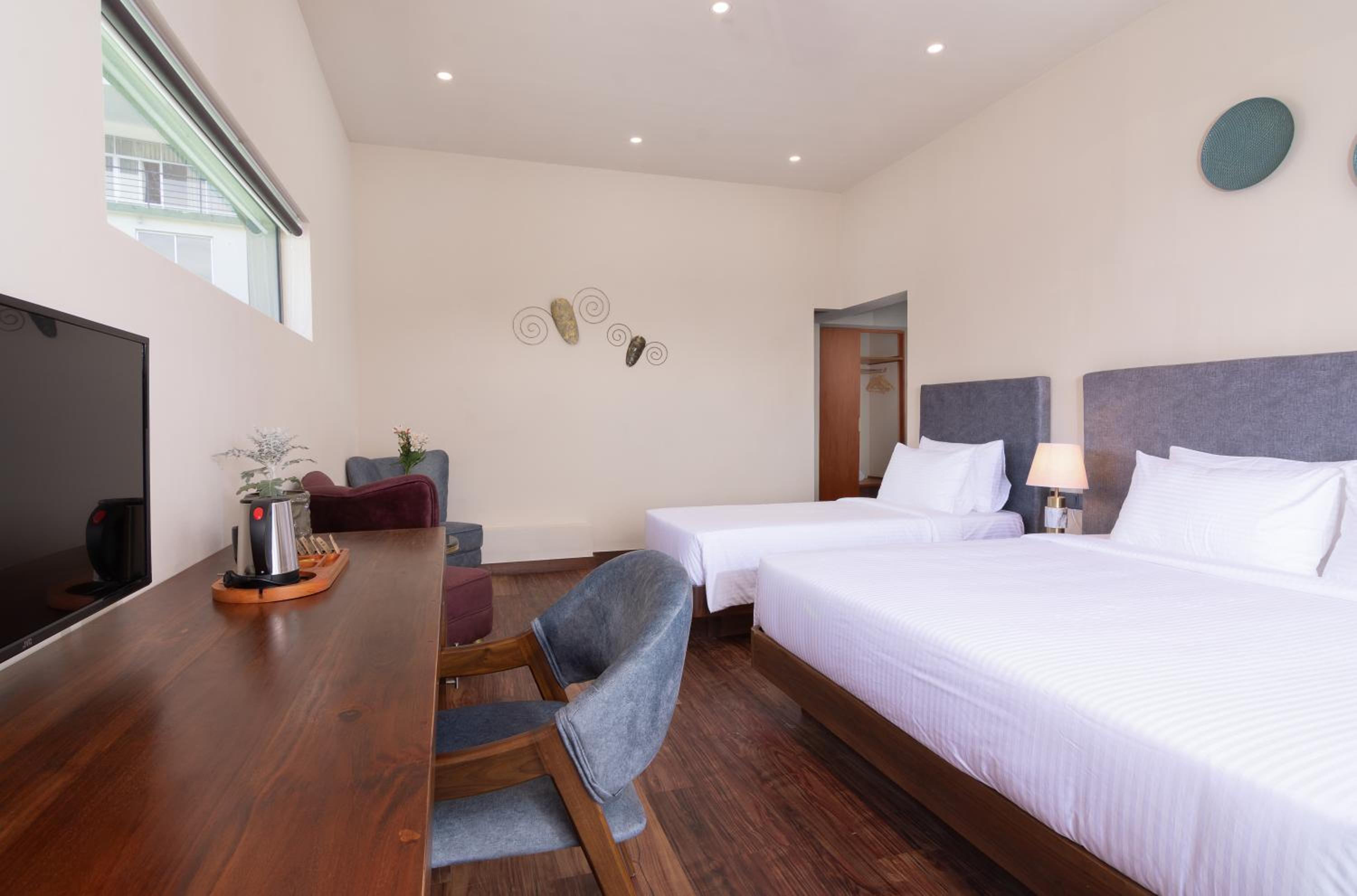 King Room with Mountain View - Photo 5