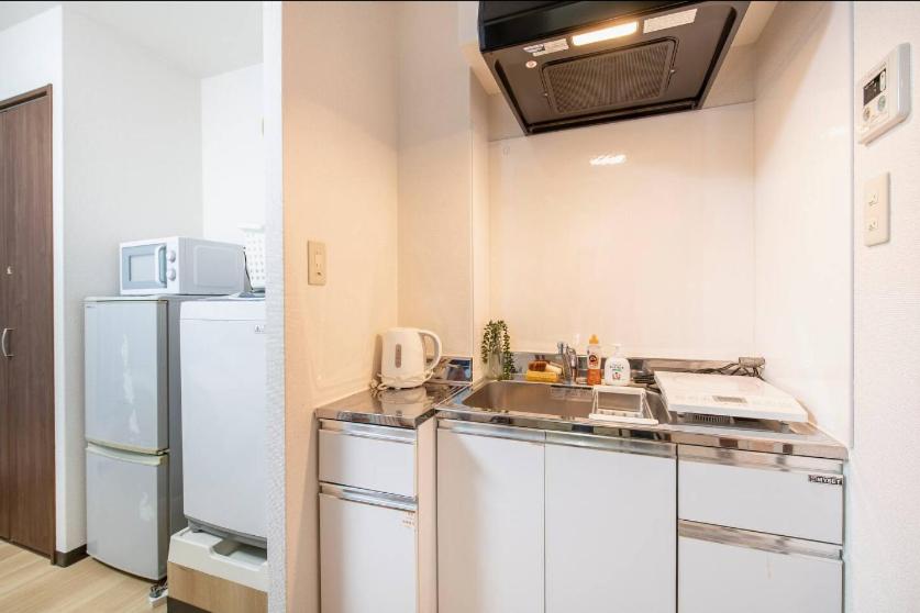 Single Room with Bathroom photo 2