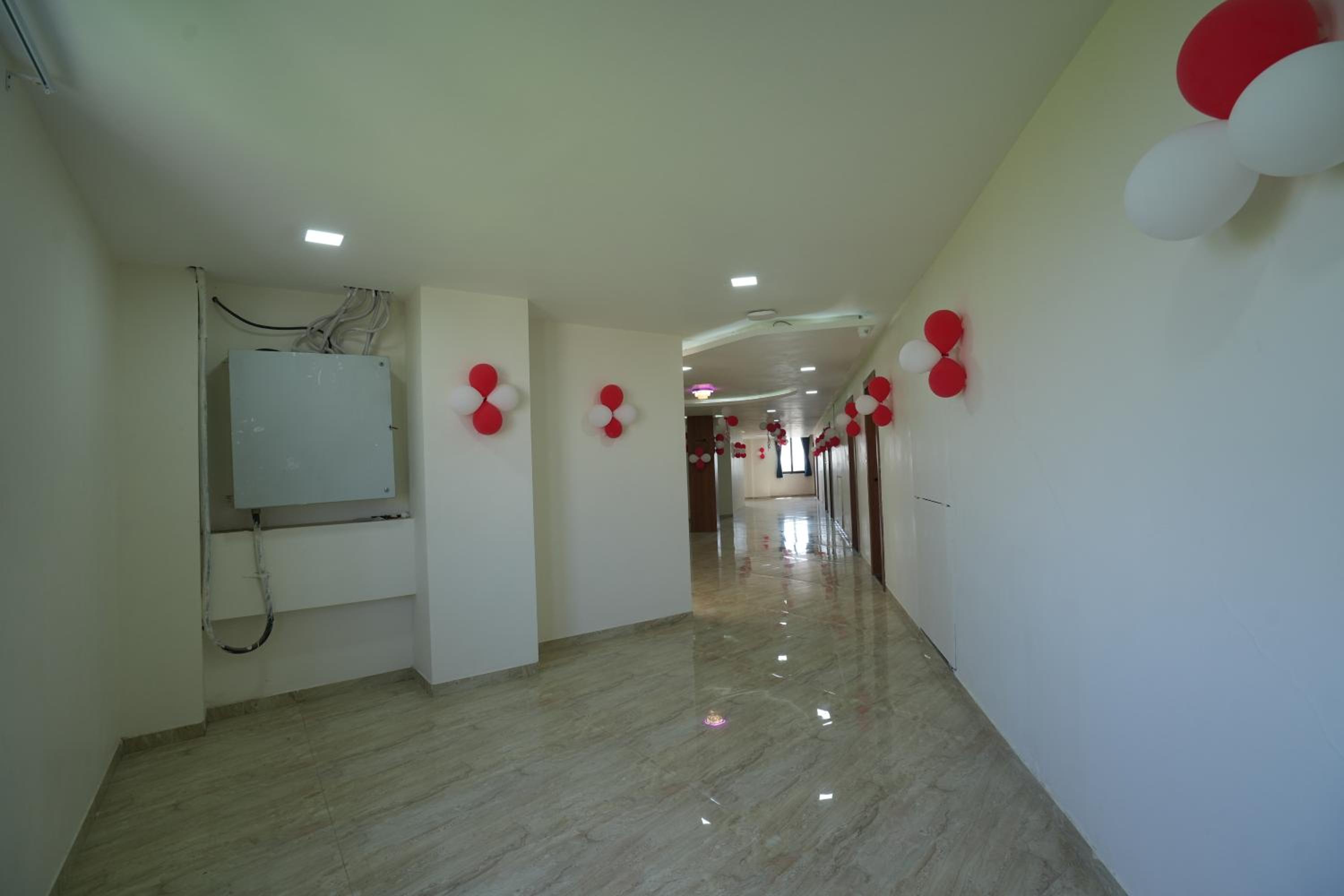 Deluxe Double or Twin Room - Photo 6