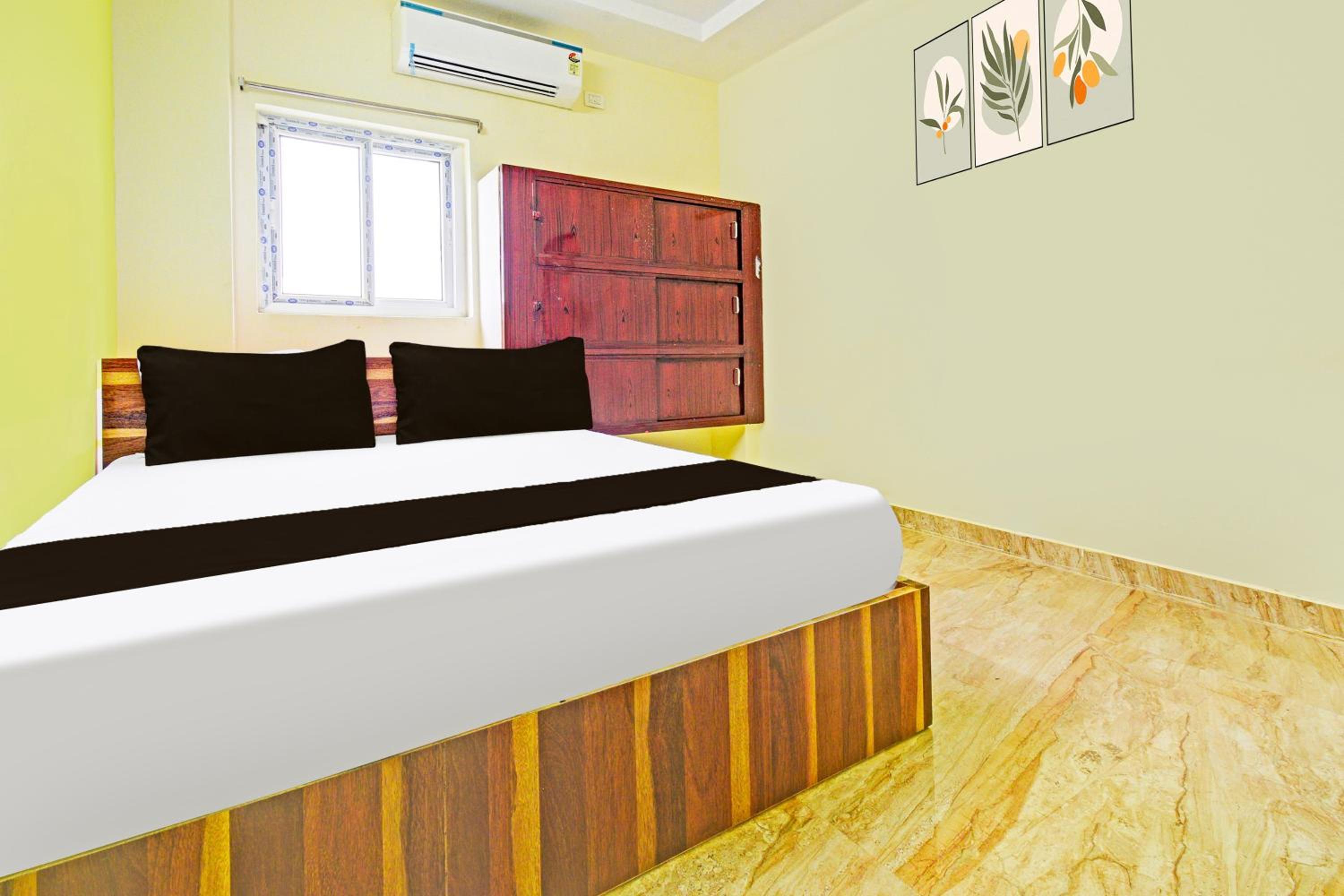 Classic Triple Room