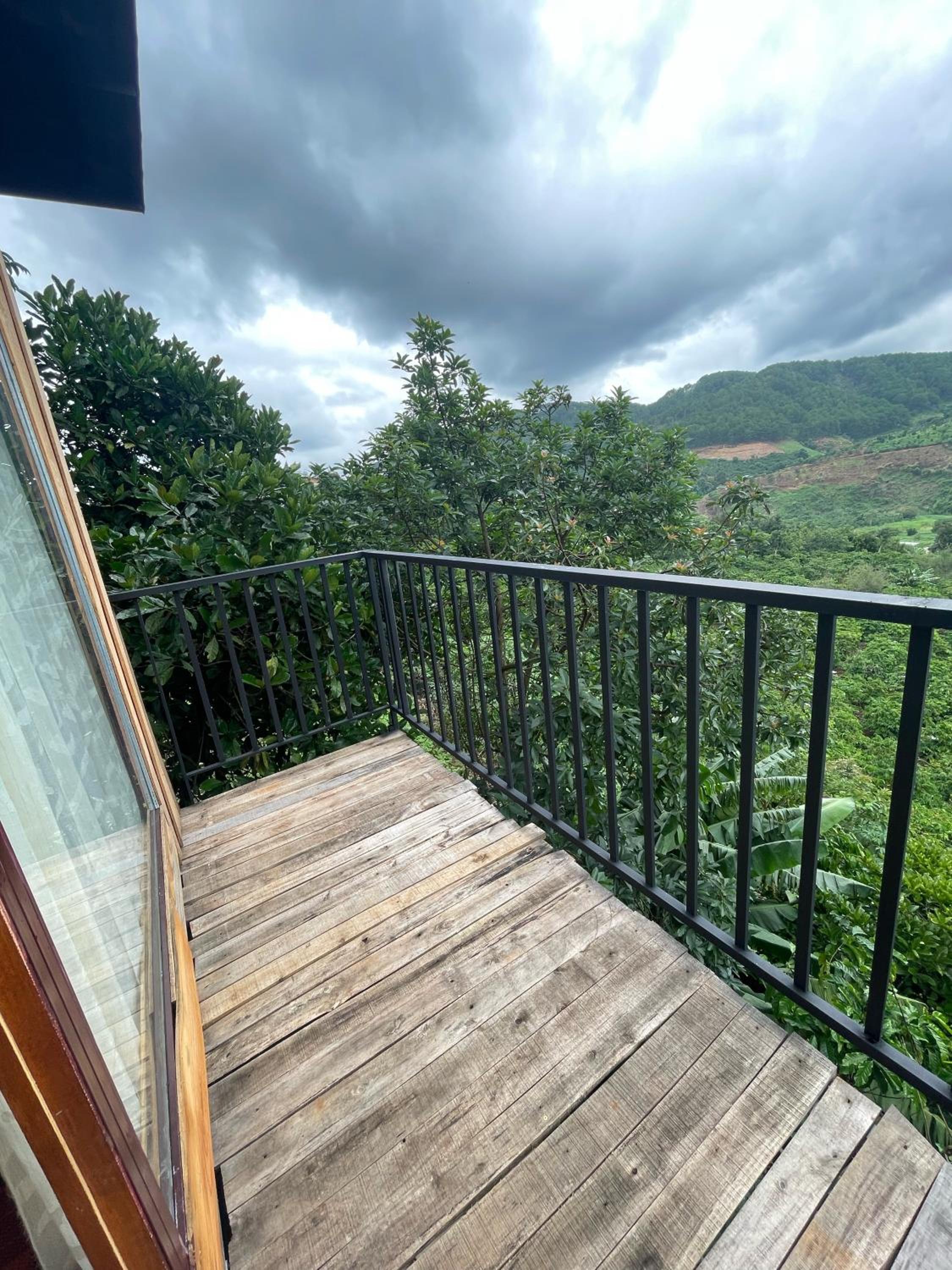 Double Room with Balcony (2 Adults + 1 Child) photo 3