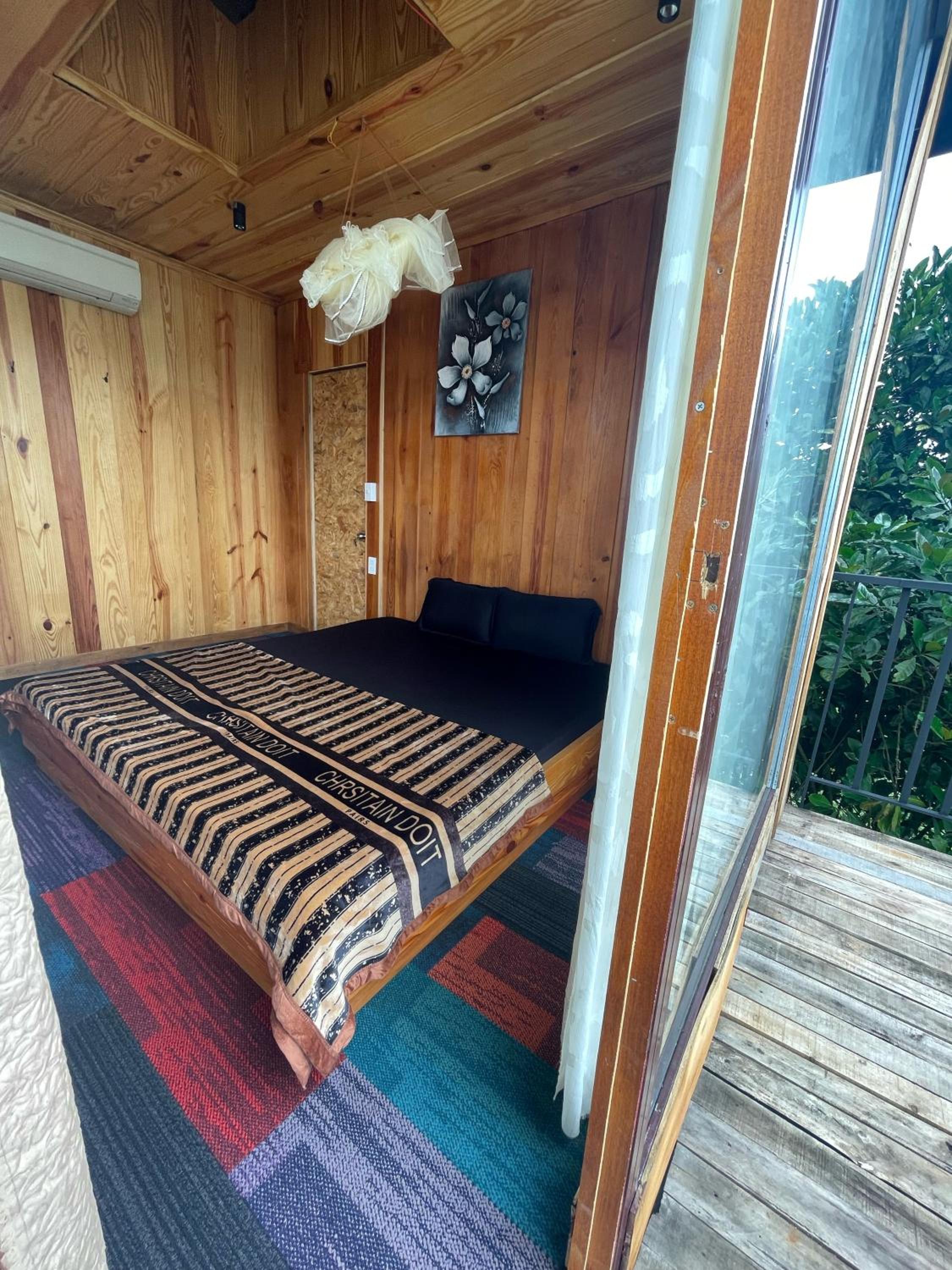 Double Room with Balcony (2 Adults + 1 Child) photo 1