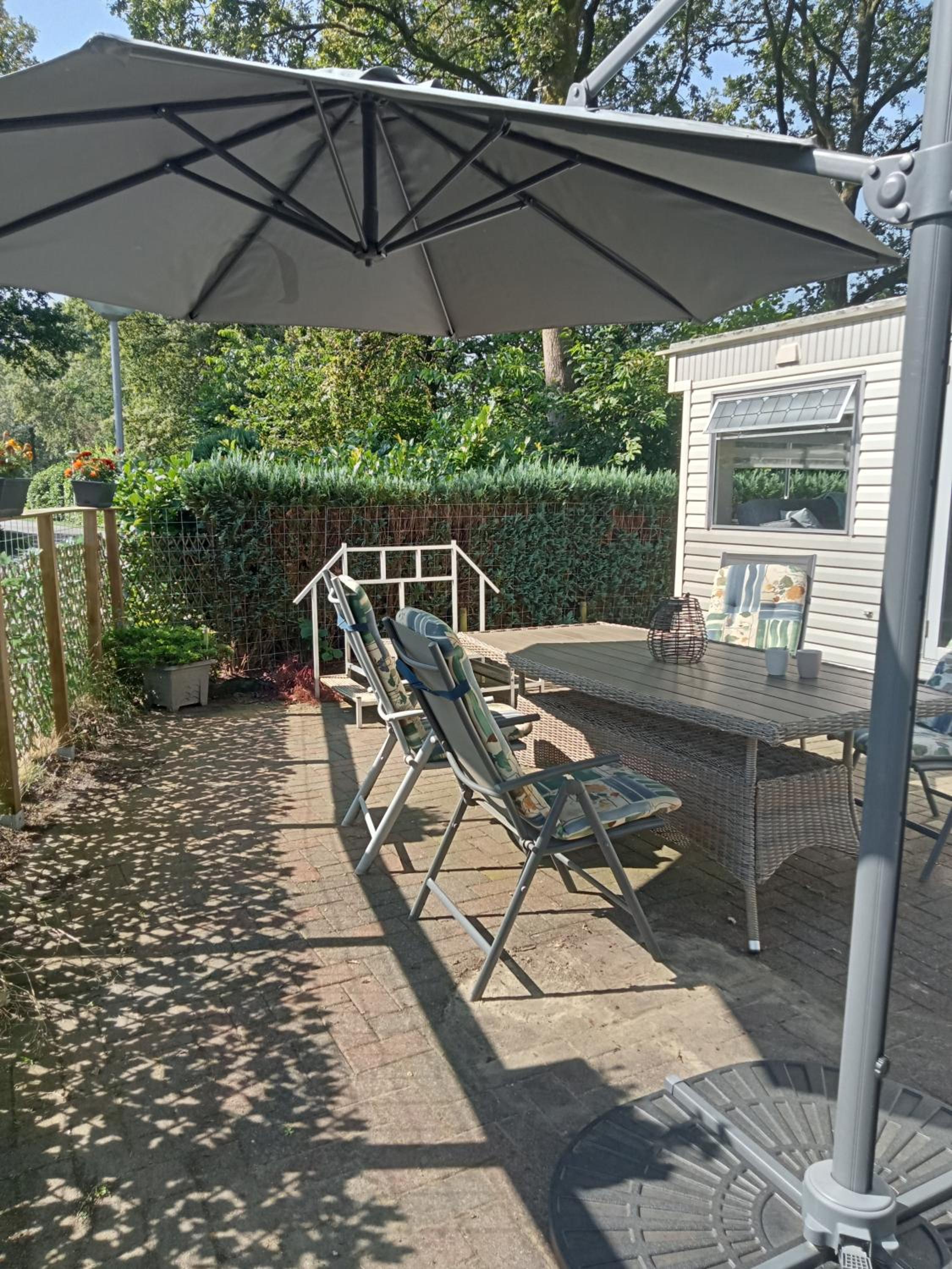 Mobile Home photo 2