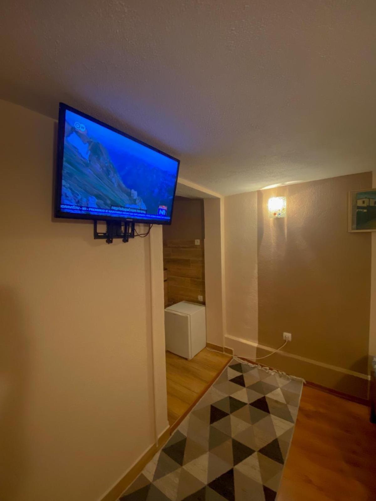 Studio Apartment with One Double Bed photo 1