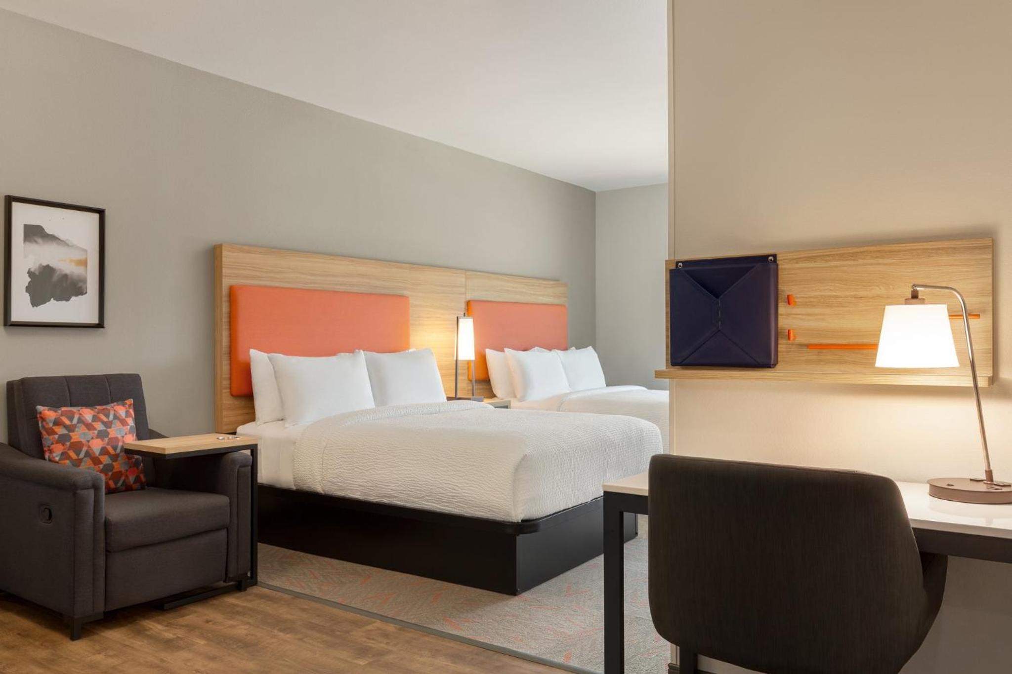 Standard Suite - Photo 6