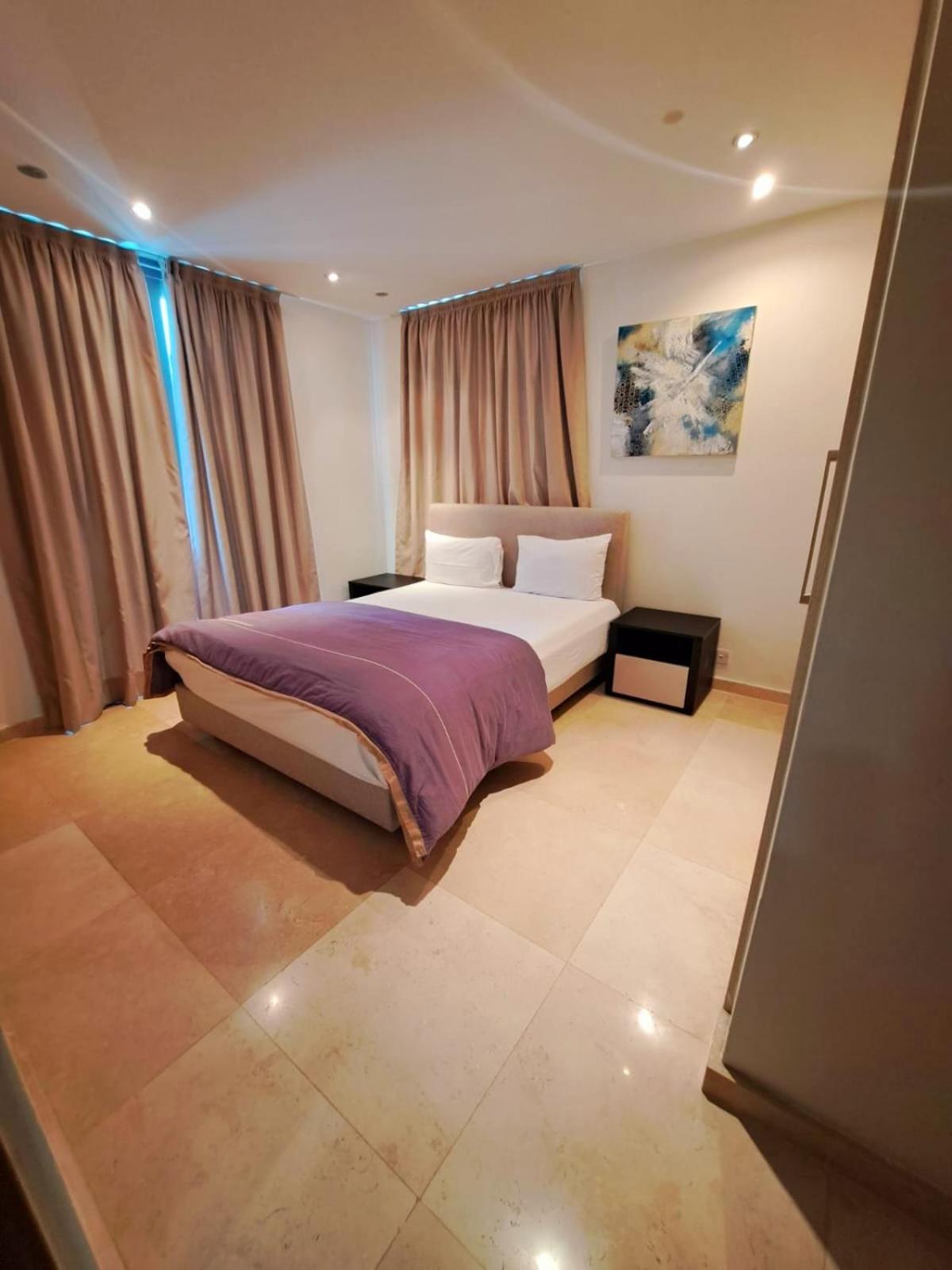 Apartamento con Balcón