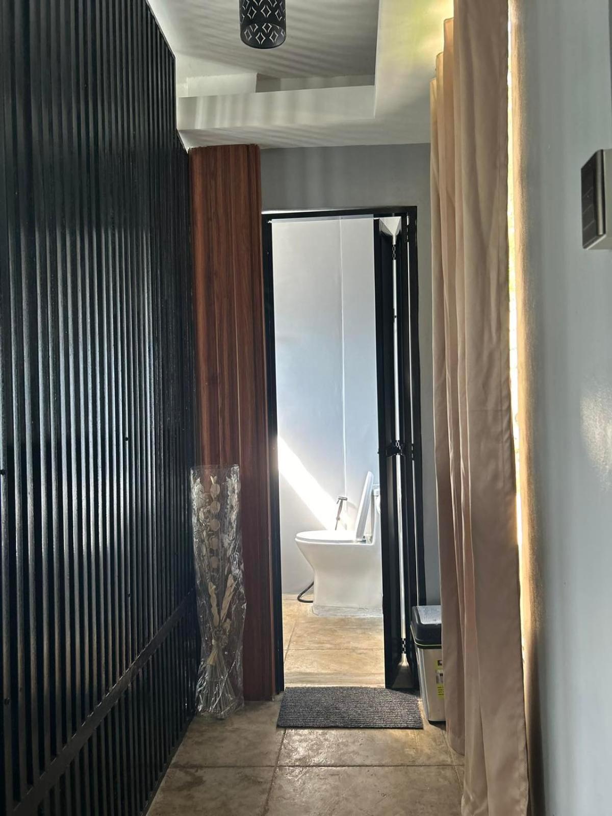 Deluxe Room - Photo 5