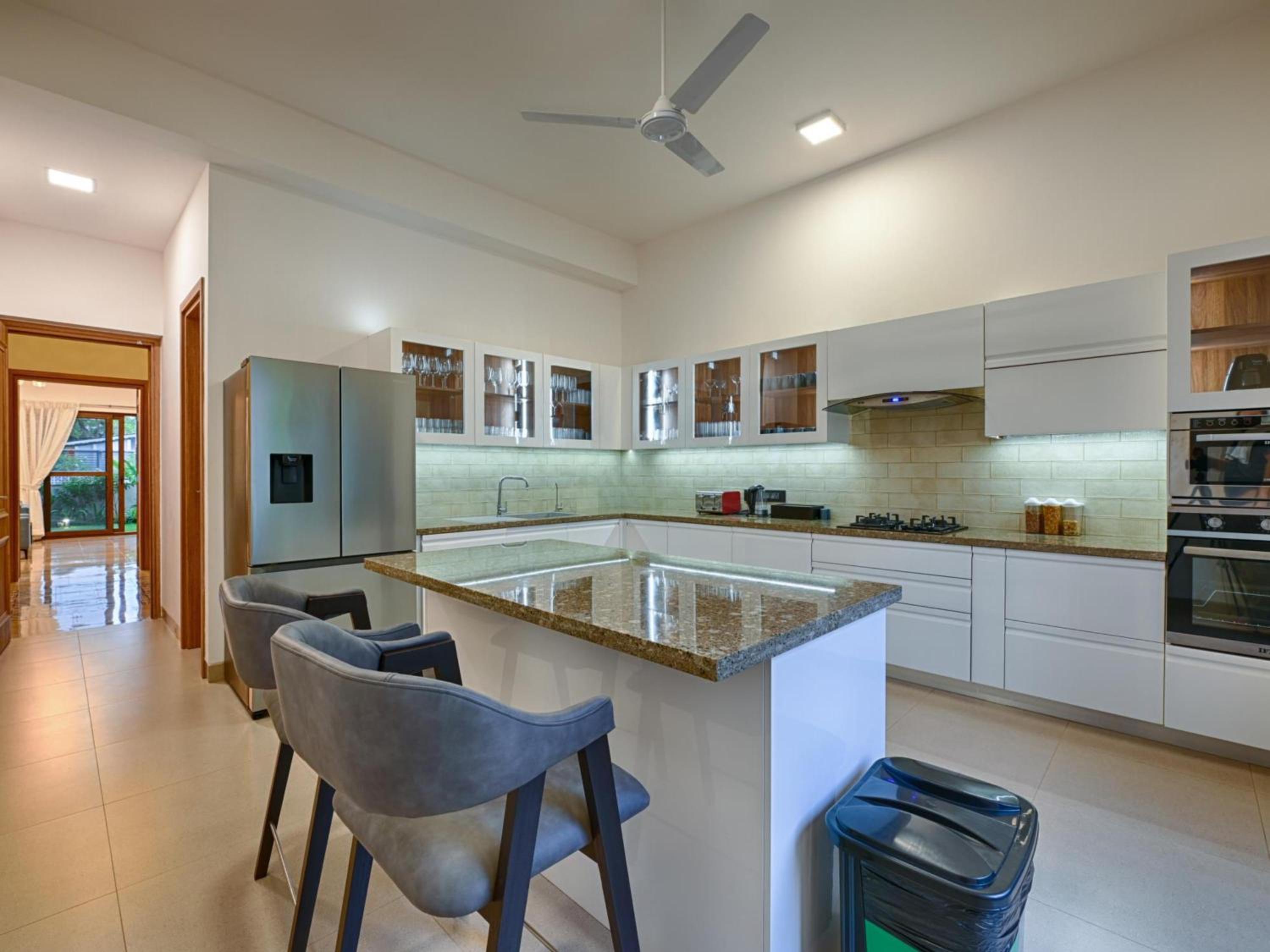 Villa photo 2
