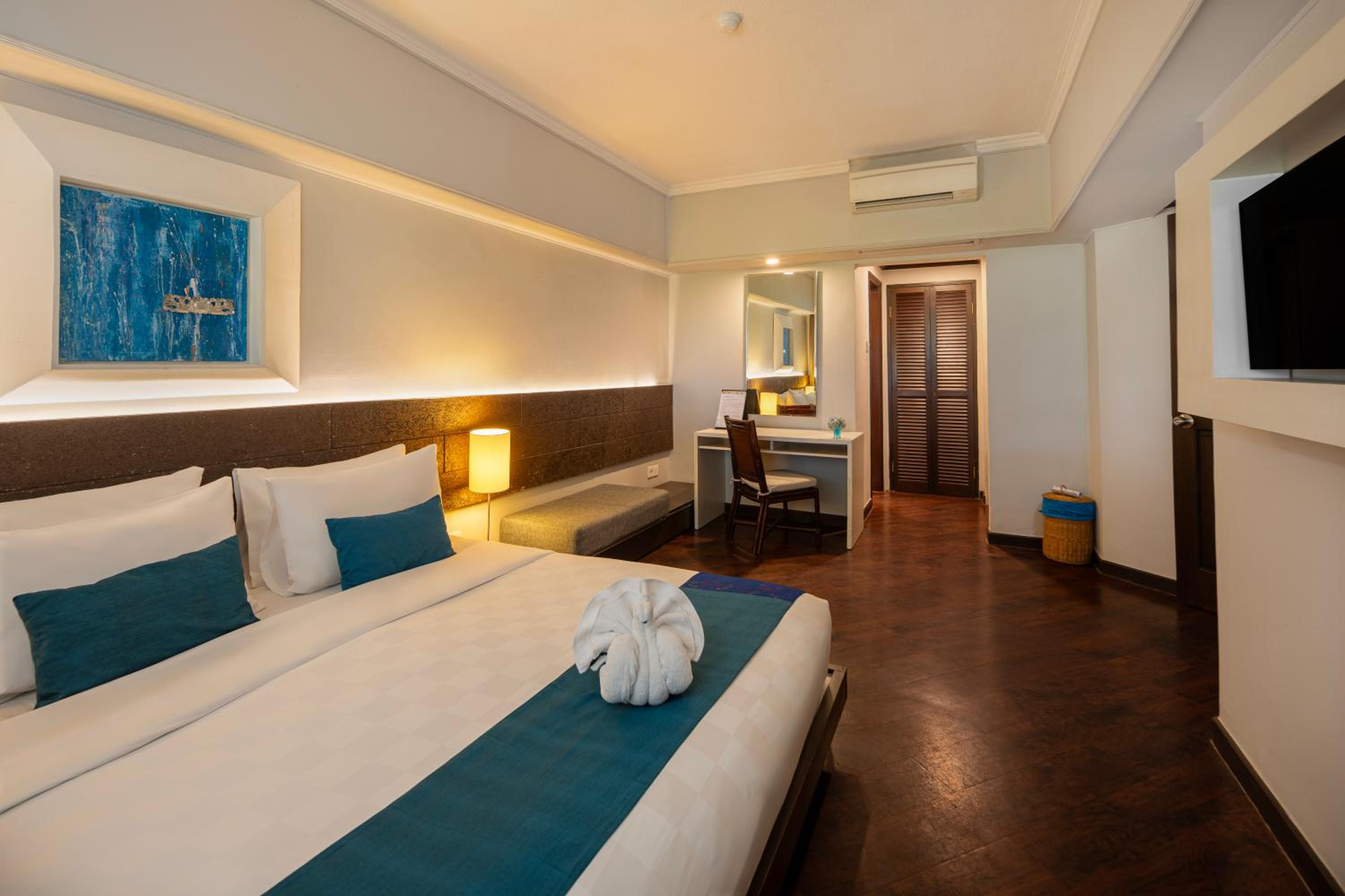 One-Bedroom Apartment - Photo 4