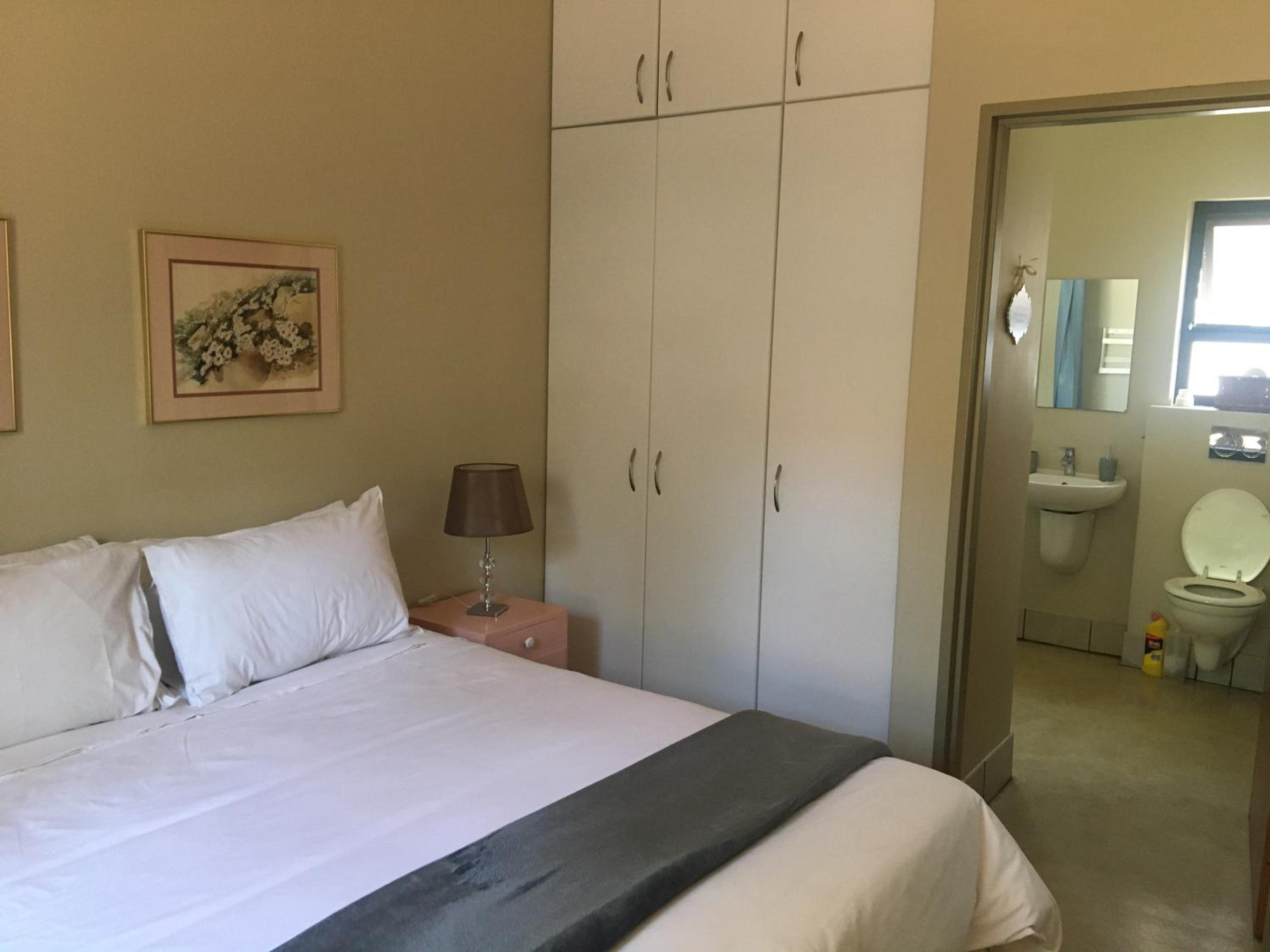 One-Bedroom House photo 2