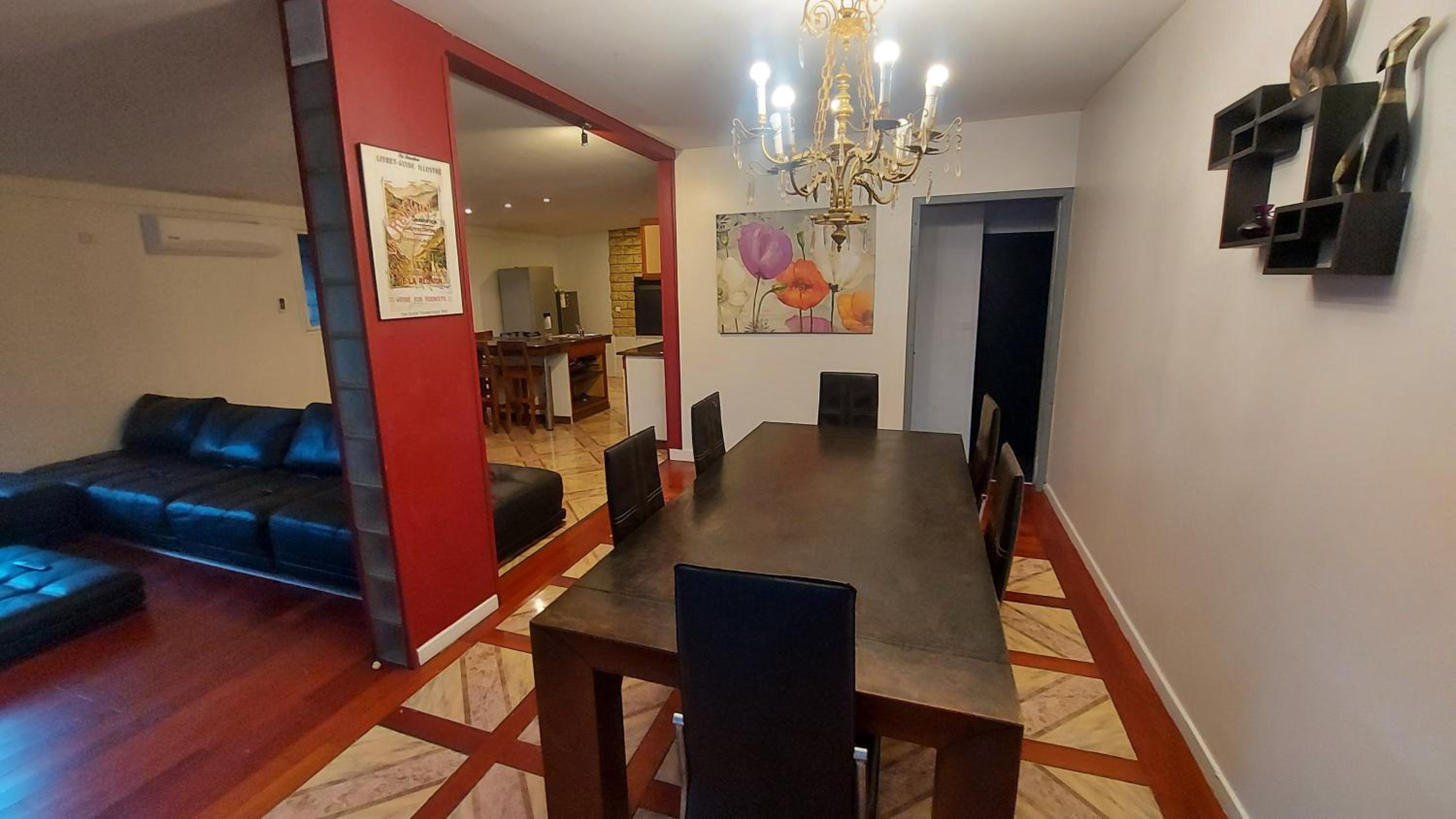 Five-Bedroom Holiday Home photo 1