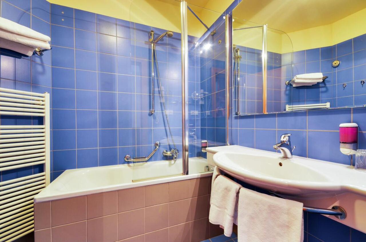 Business Double or Twin Room - Photo 5