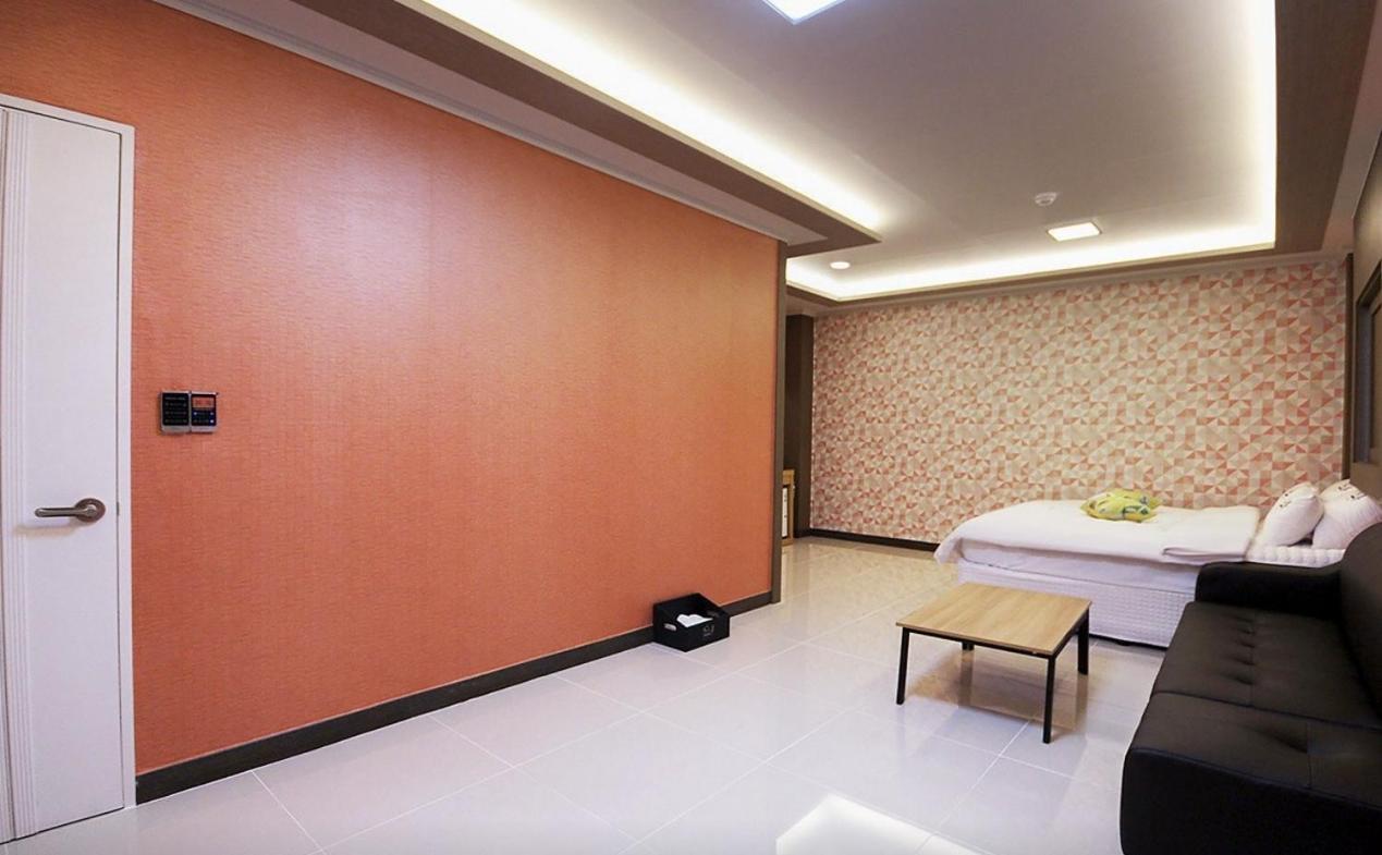 Deluxe Twin Room - Photo 6