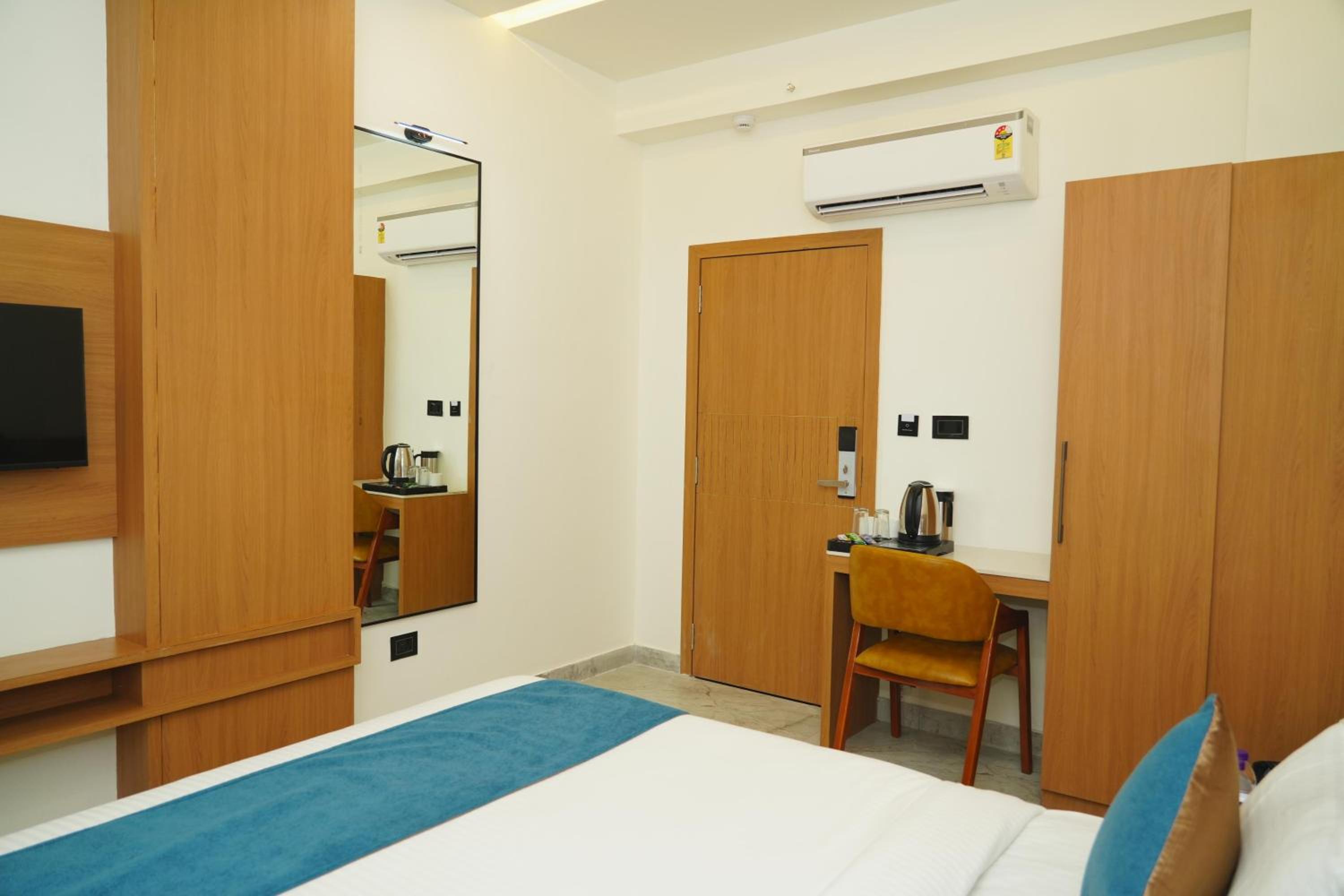 Deluxe Double Room photo 2