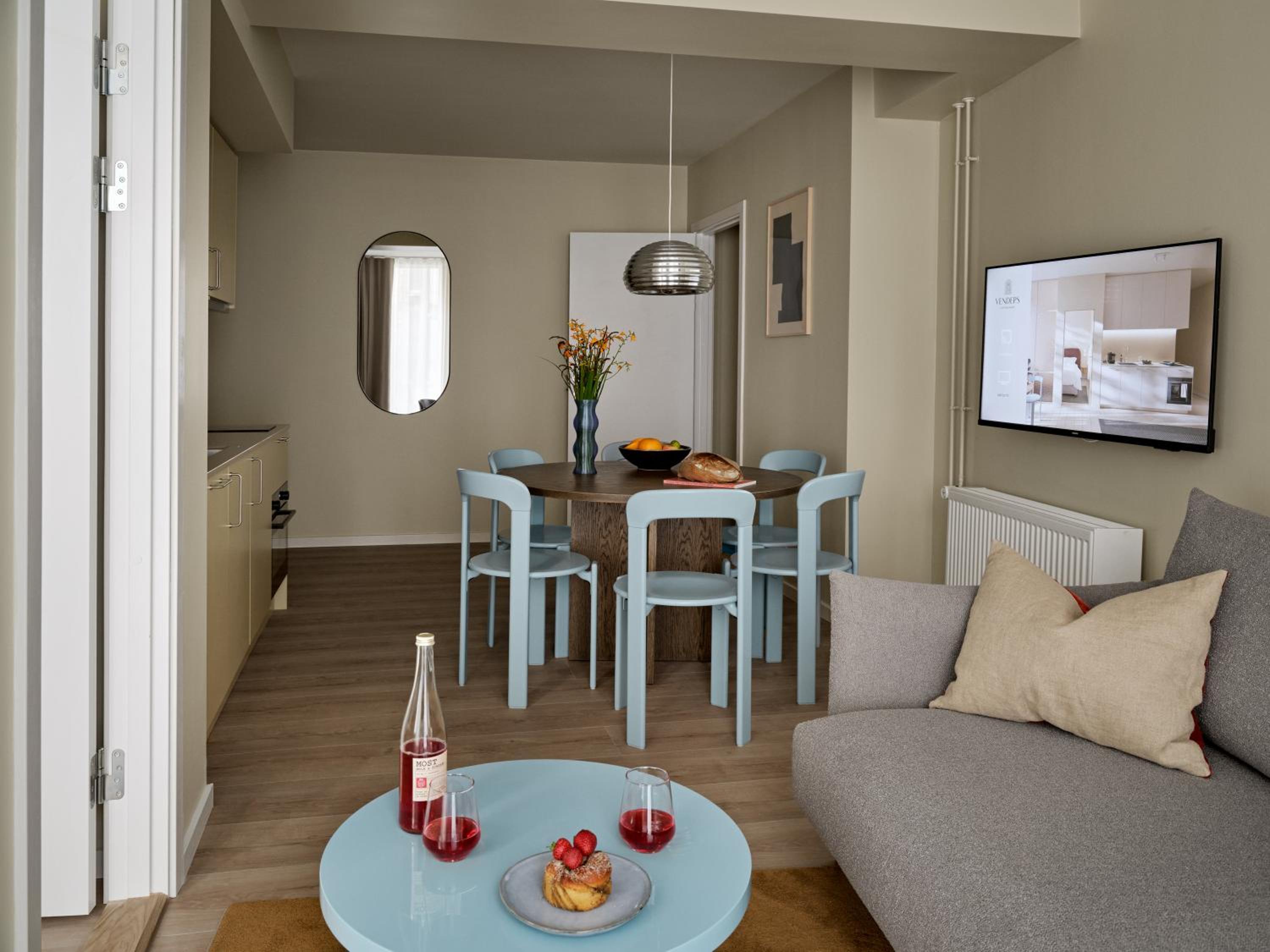 Two-Bedroom Apartment thumbnail 6