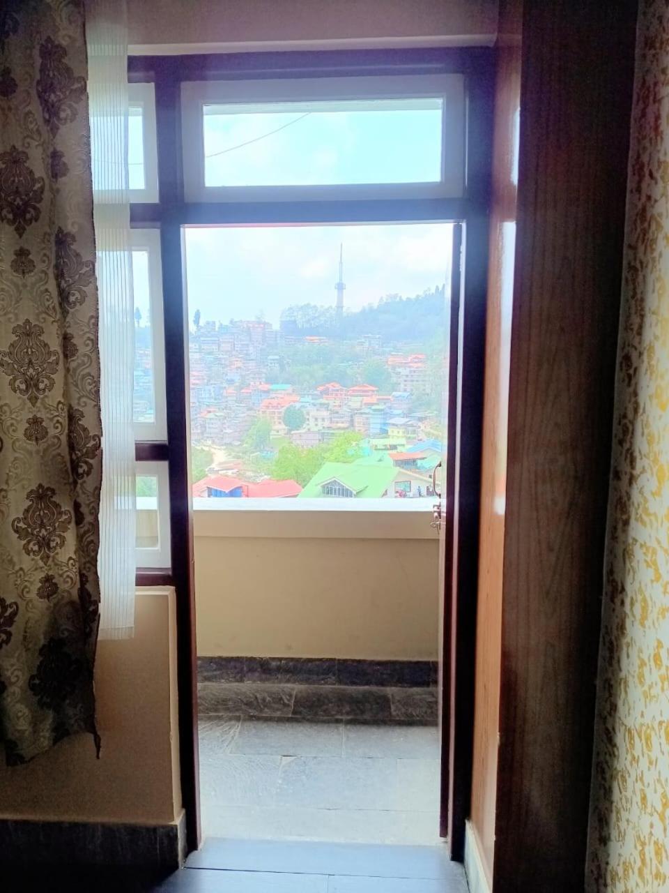 Deluxe Double Room With Balcony photo 2