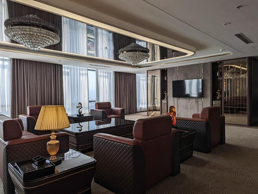 Presidential Suite photo 2