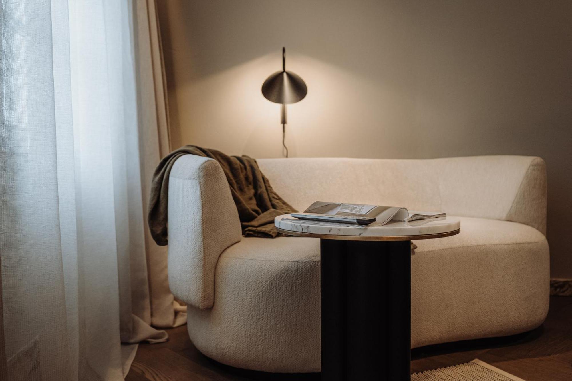 Deluxe Junior Suite photo 3