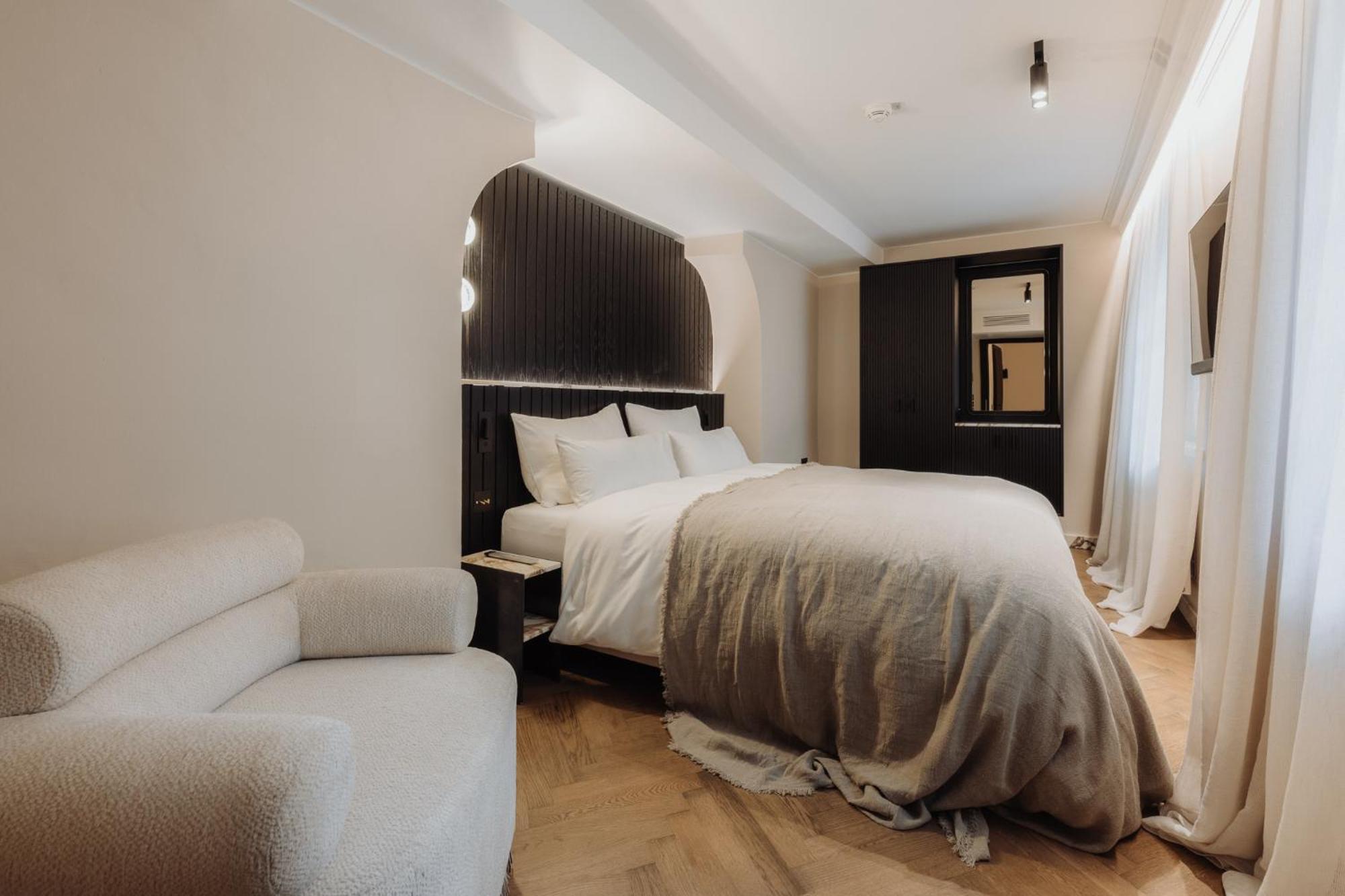 Superior King Room photo 1