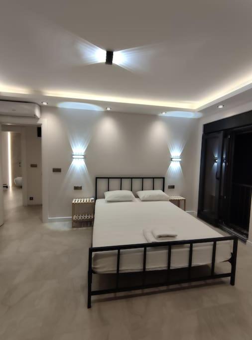 Three-Bedroom Villa photo 2