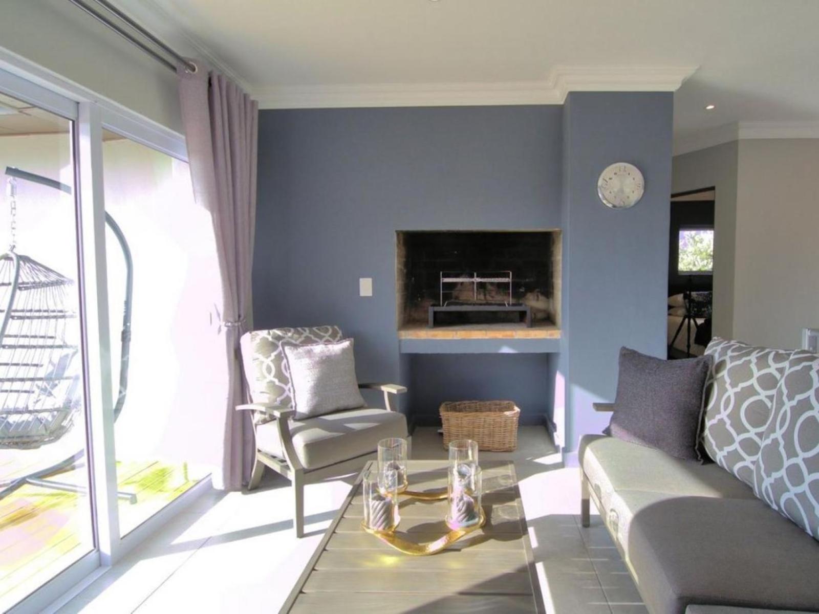 Two-Bedroom Apartment with Partial Ocean View photo 1