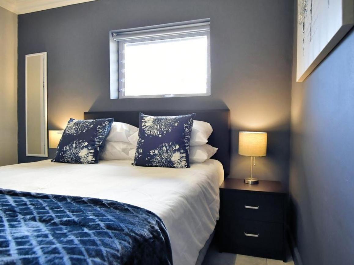 Two-Bedroom Deluxe Apartment photo 1