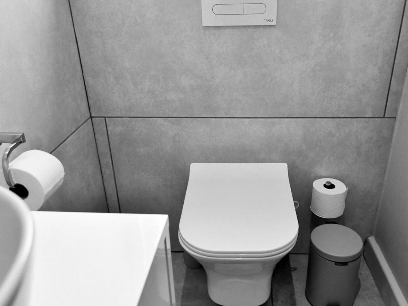 Two-Bedroom Deluxe Apartment photo 2