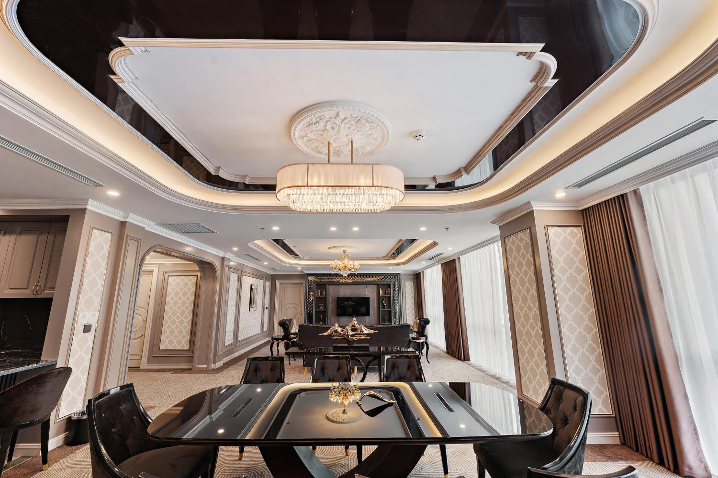 King Suite photo 2
