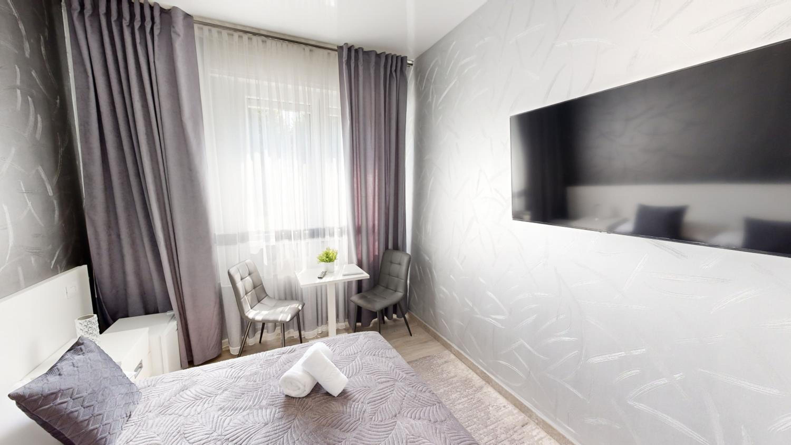 Large Double Room photo 3