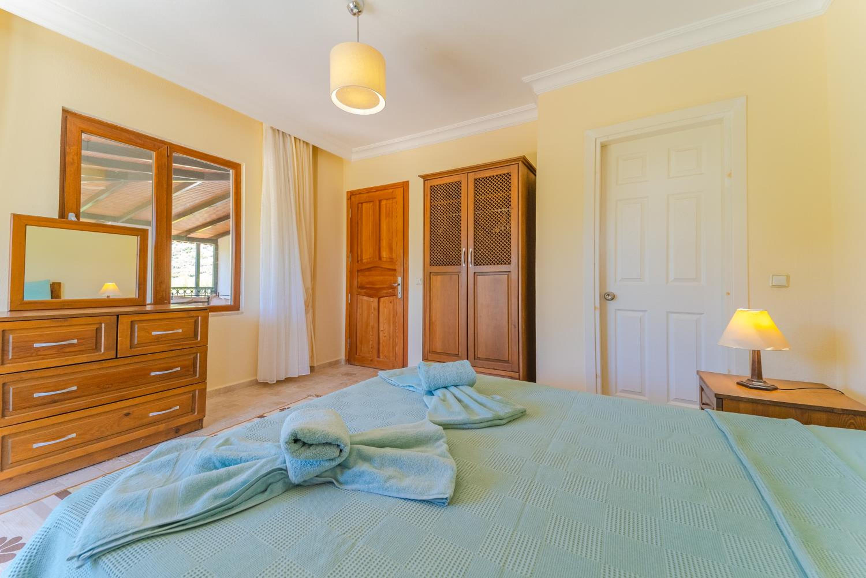 Three-Bedroom Villa photo 3
