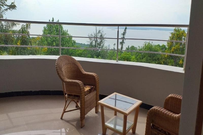 Double Room with Balcony photo 3
