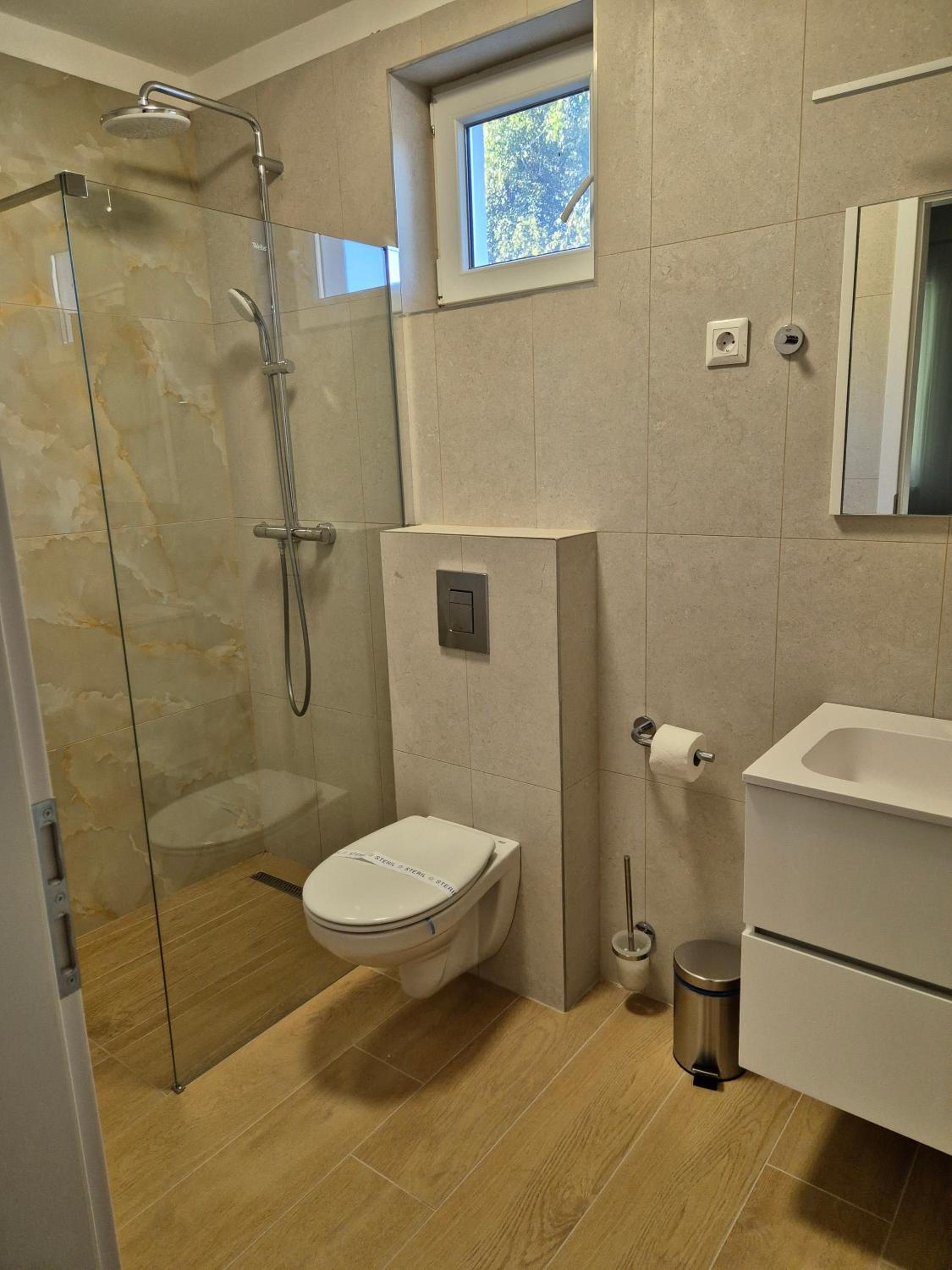 One-Bedroom Apartment with Garden View photo 3