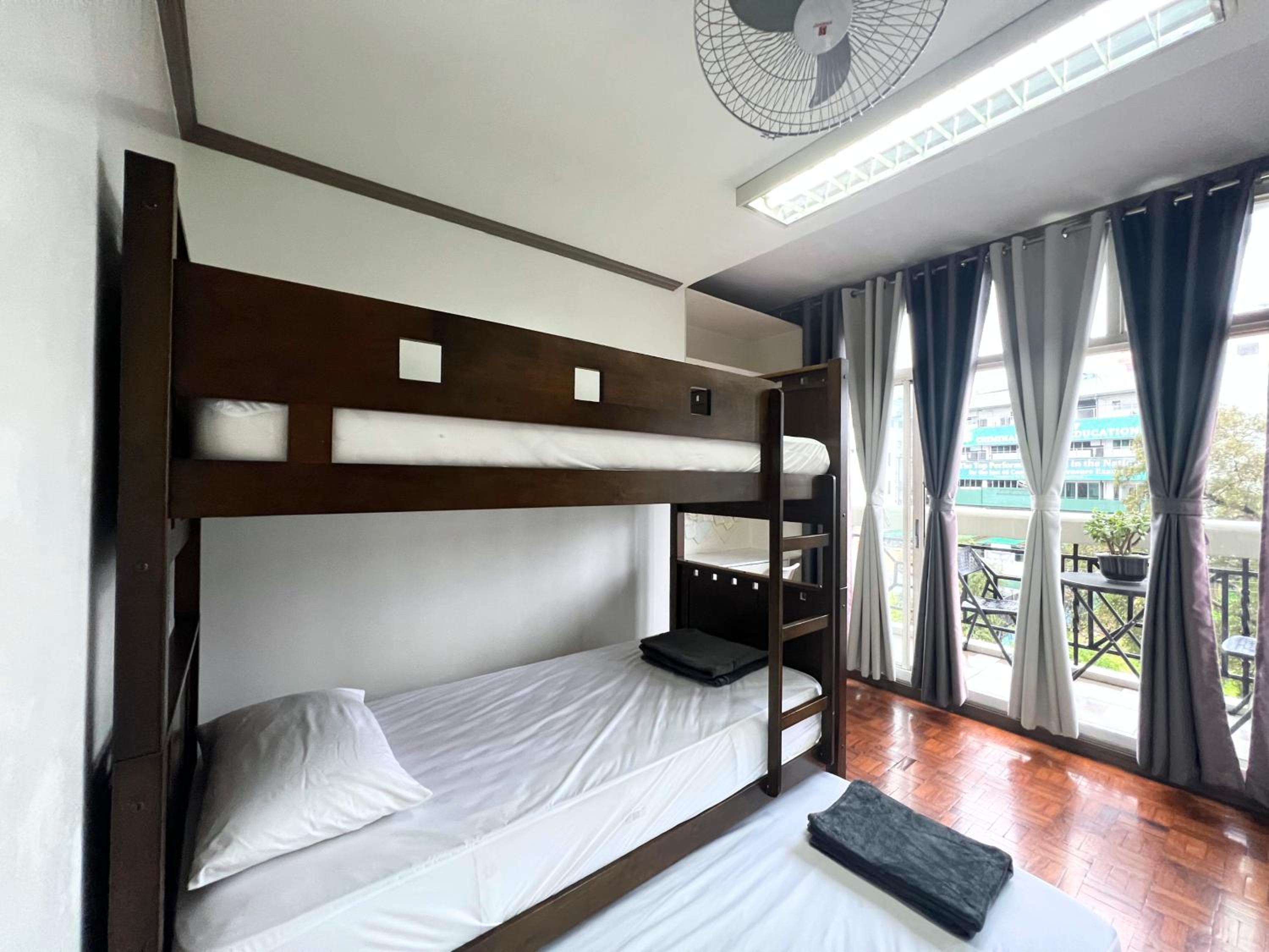 Suite with City View photo 3