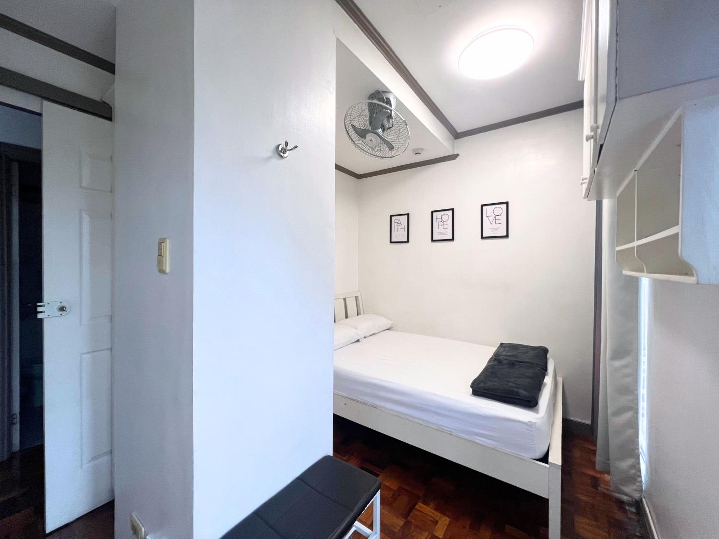 Suite with City View photo 2