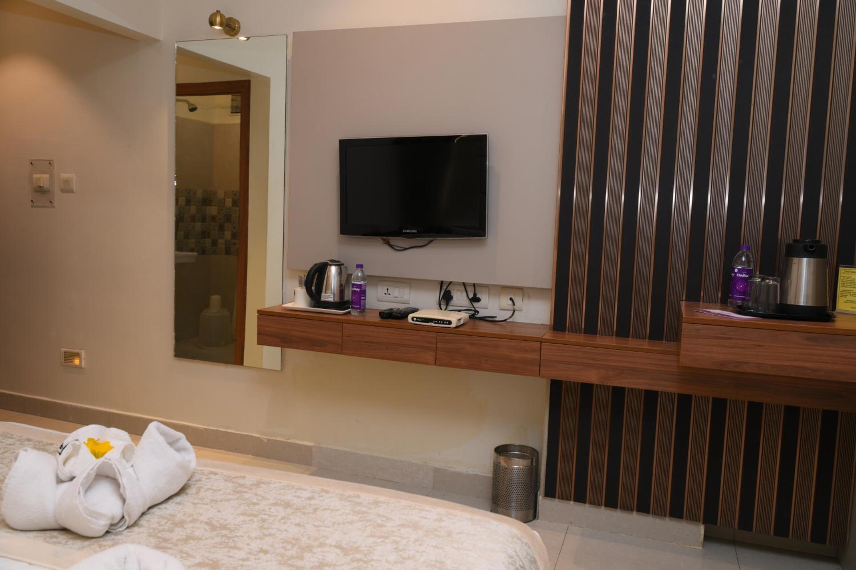 Deluxe Double Room - Photo 5