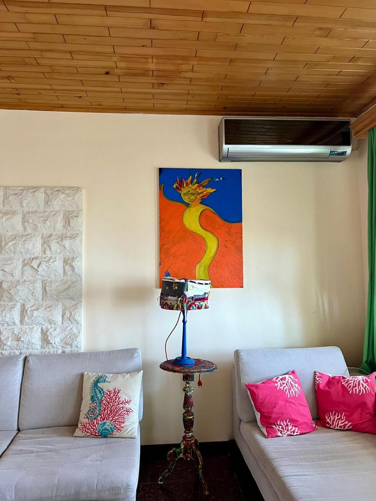 Villa photo 3