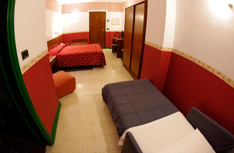 Triple Room - Photo 2