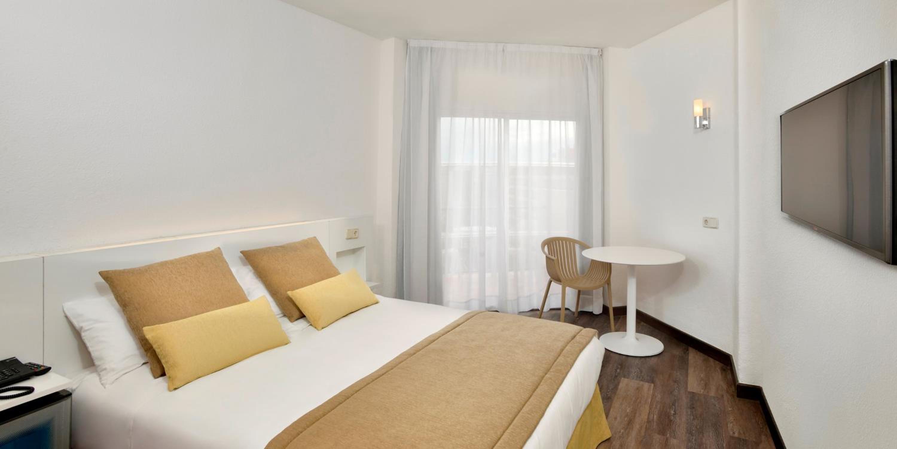 Sol Interconnected Room