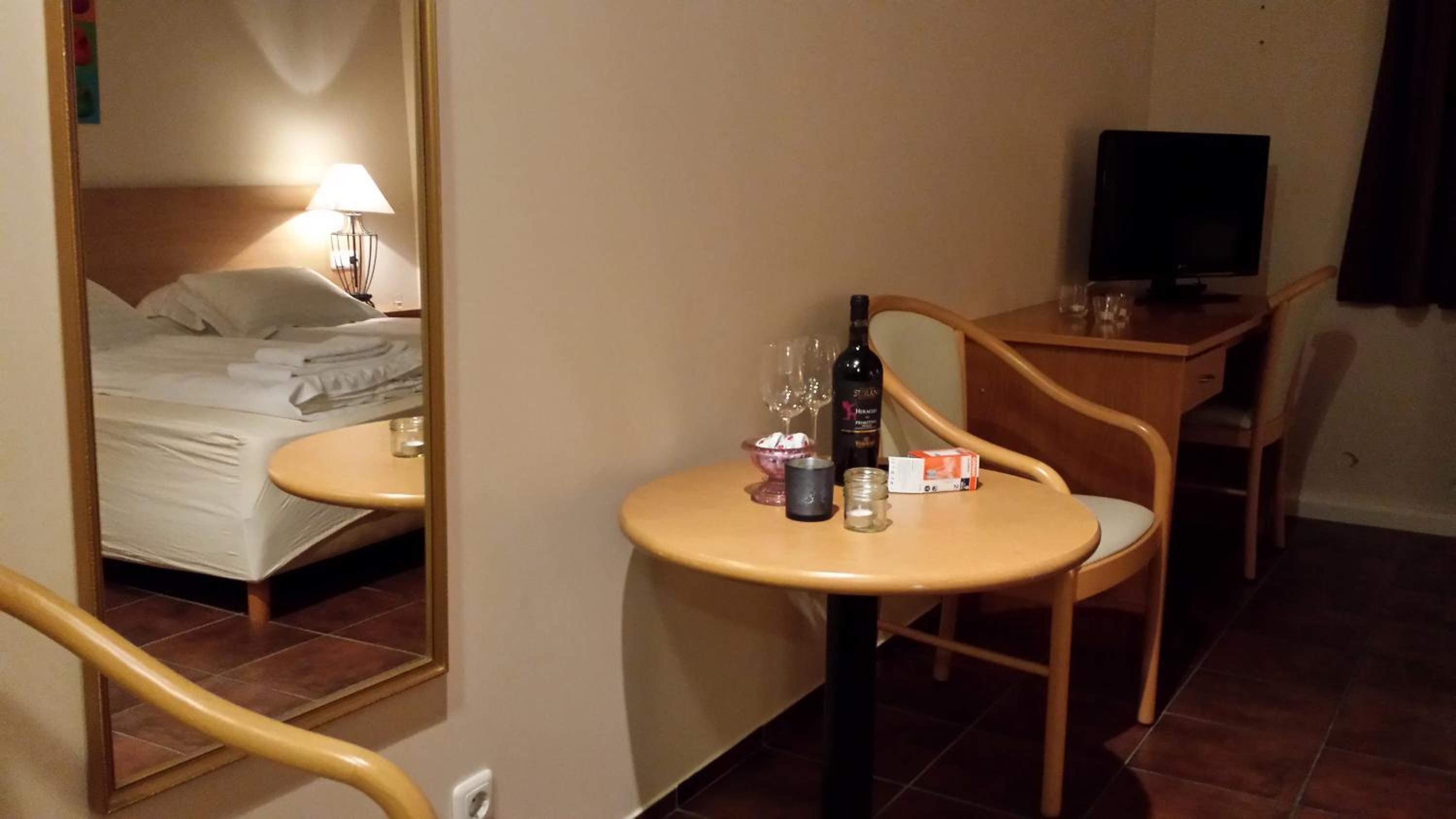 Double Or Twin Room photo 1